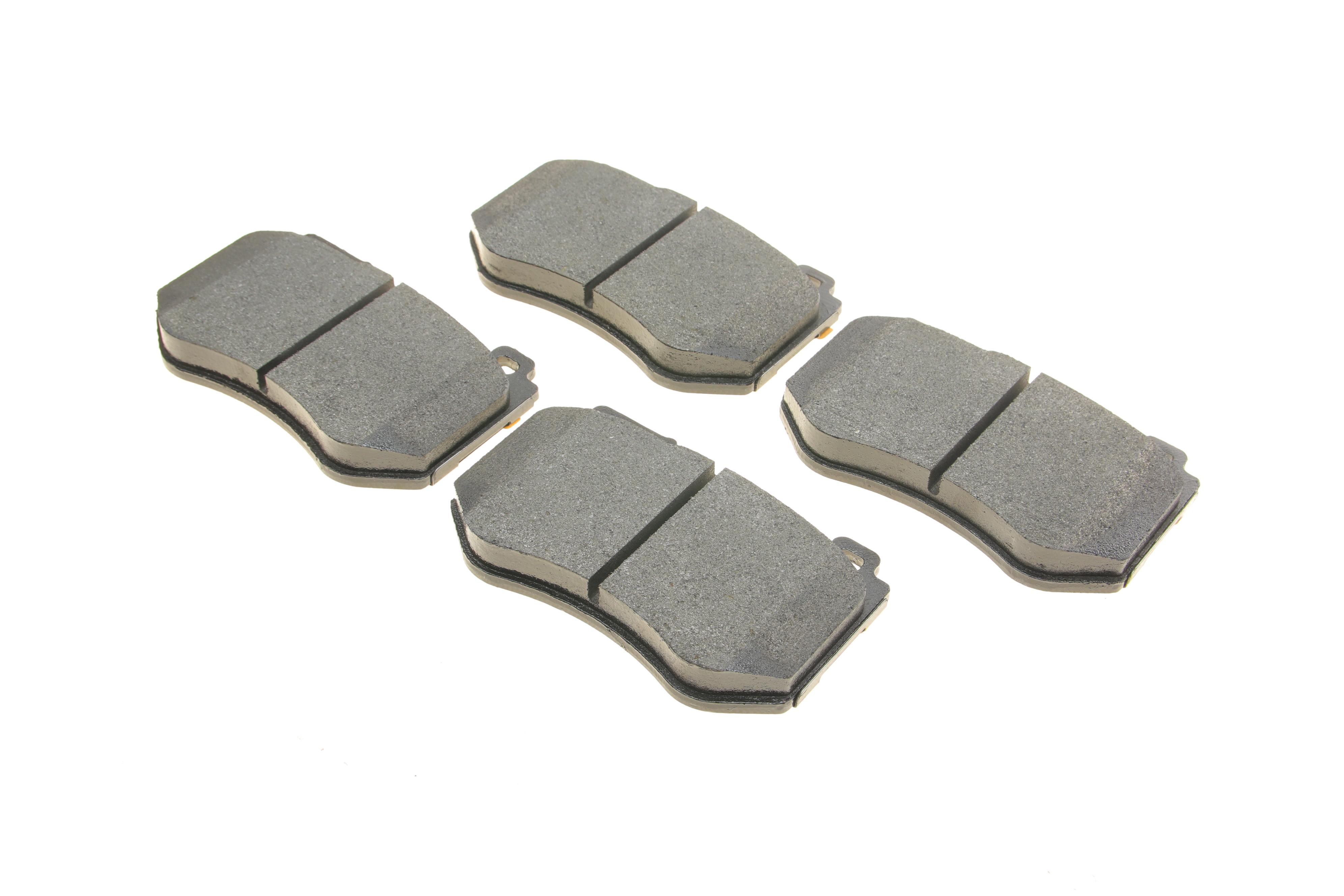 Колодки гальмівні (передні) MB C-class (W205) 14- (Brembo)