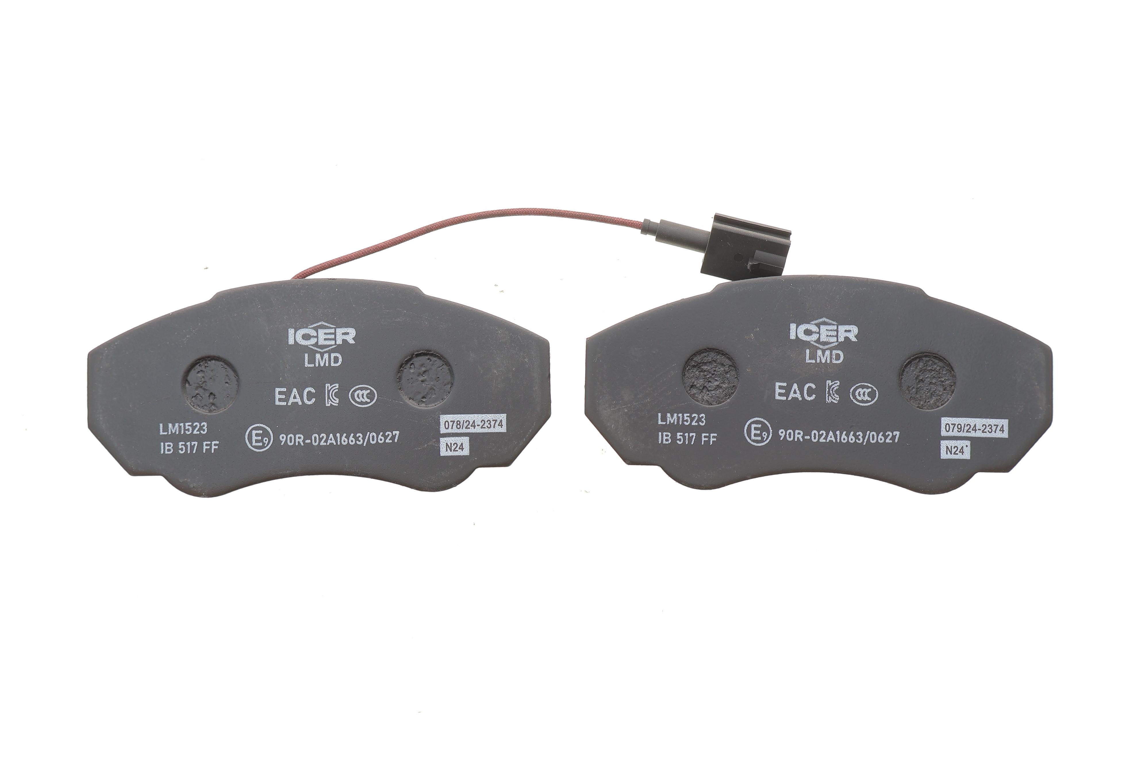 Колодки гальмівні (передні) Citroen Jumper 02-/Fiat Ducato/Peugeot Boxer 98- R15 (+датчик)