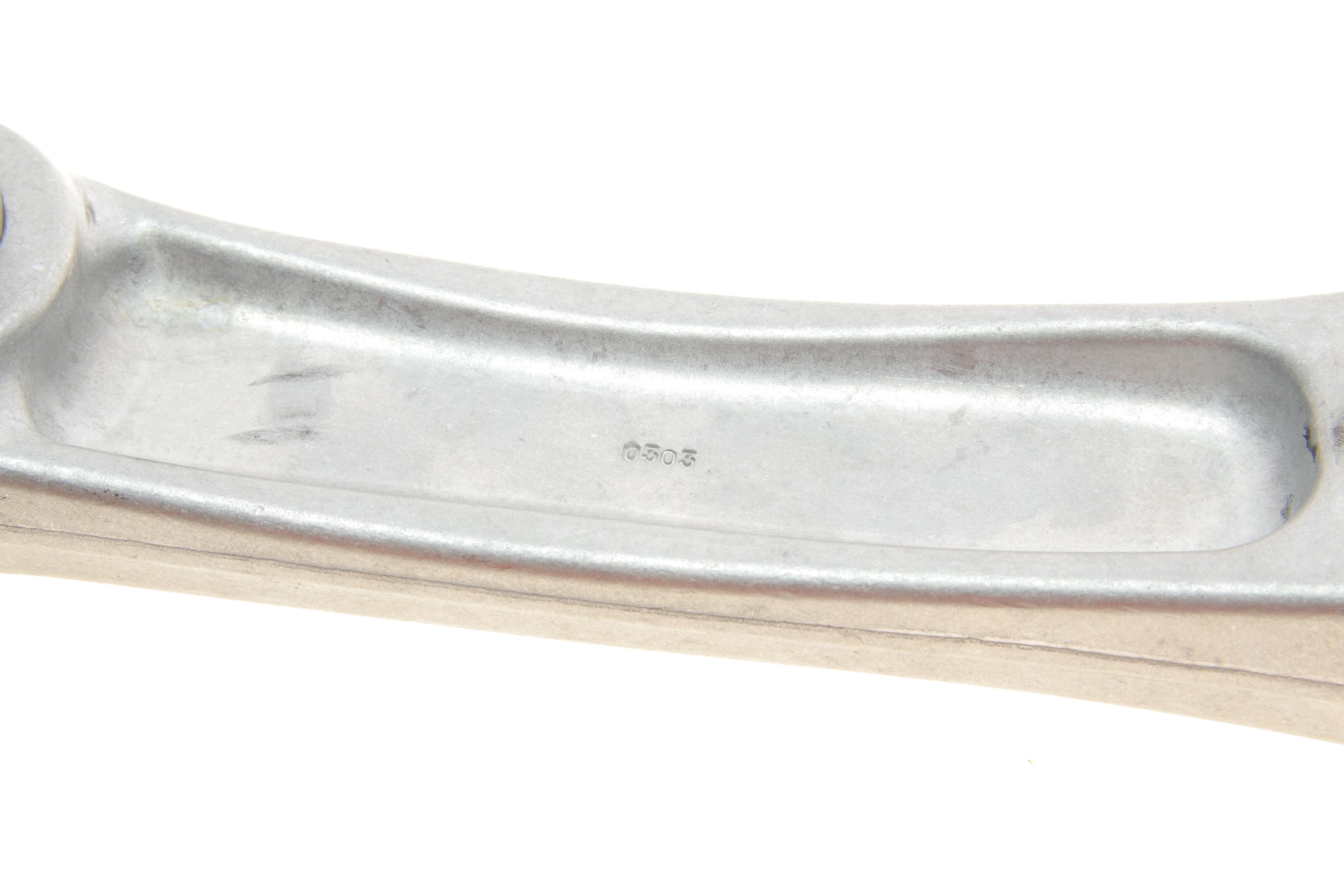 Важіль підвіски (передній/знизу/ззаду) (R) BMW 5 (F10/F18)/6 (F12/F13) 09-18