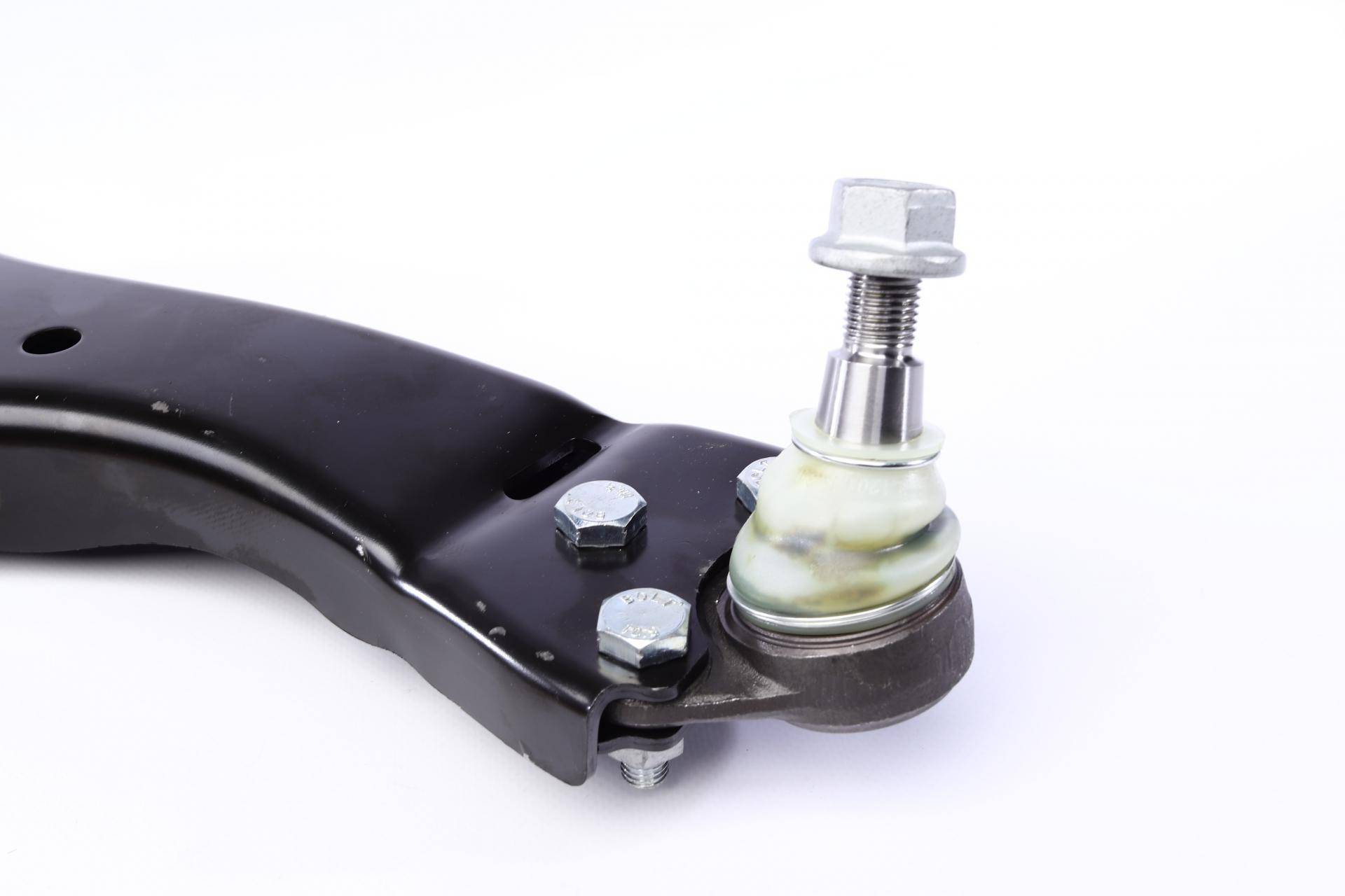 Важіль підвіски (передній) (R) Ford Mondeo/Volvo S60/V70 06-