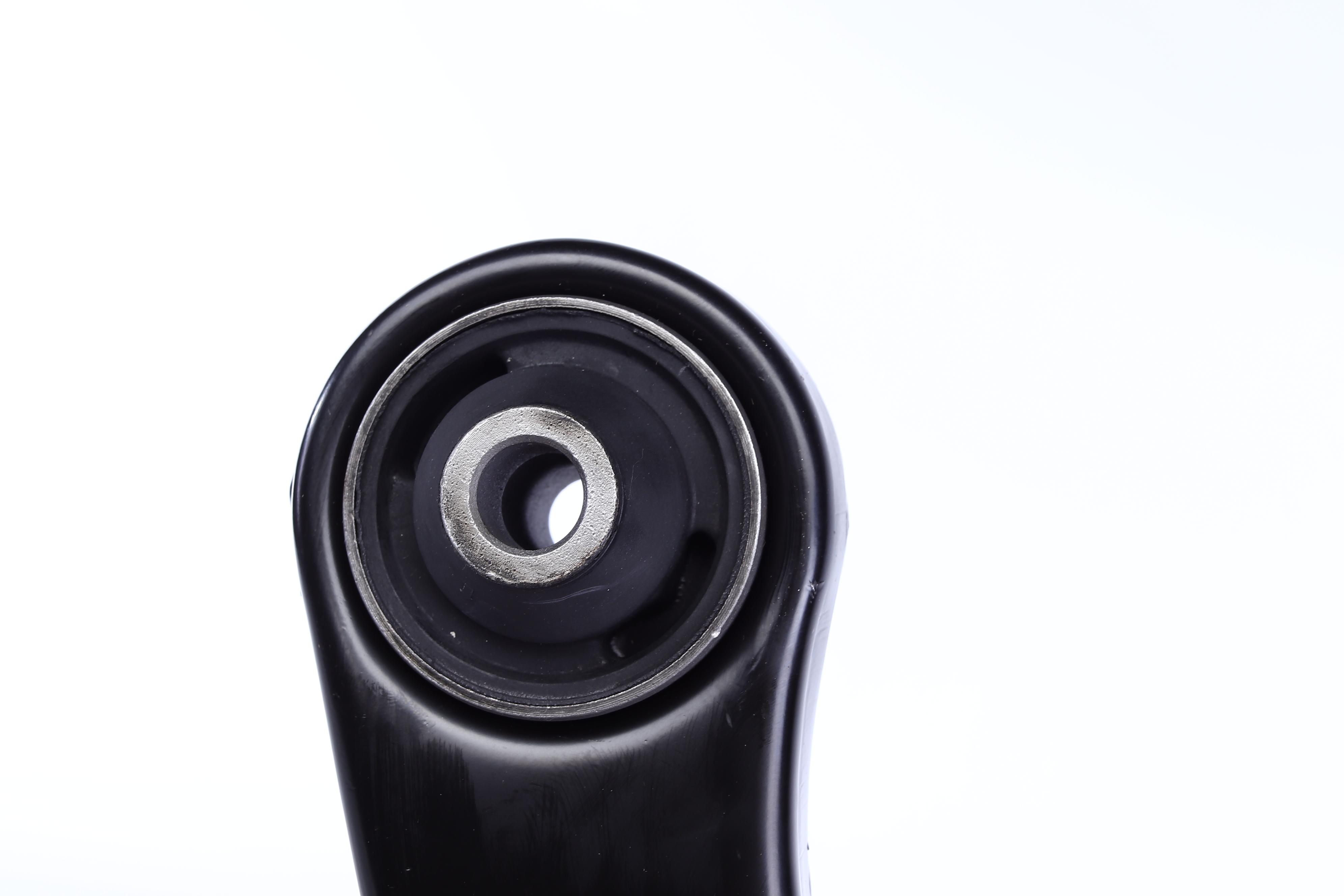 Важіль підвіски (передній/знизу) (L) Mitsubishi Outlander I 02-06