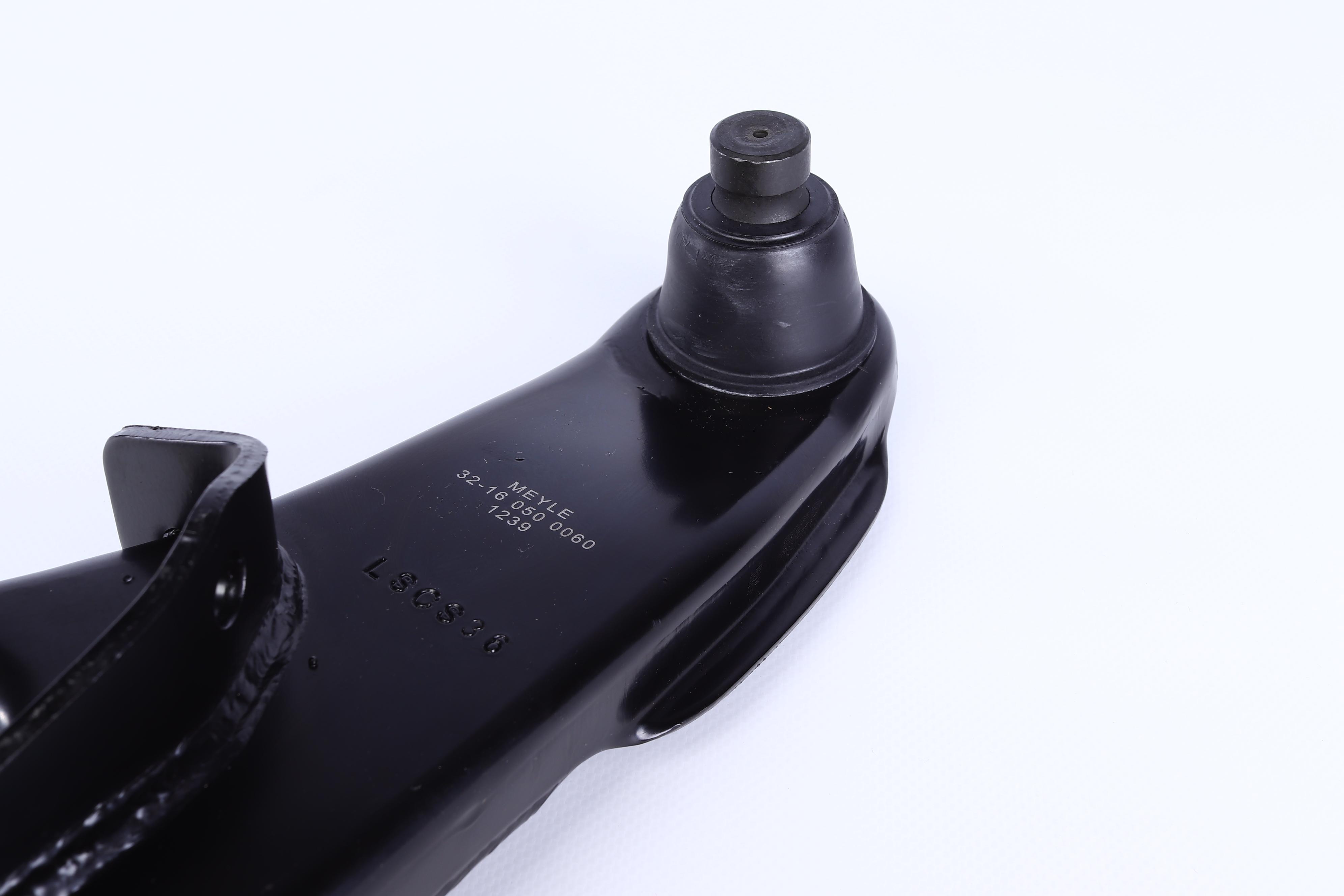 Важіль підвіски (передній/знизу) (L) Mitsubishi Outlander I 02-06