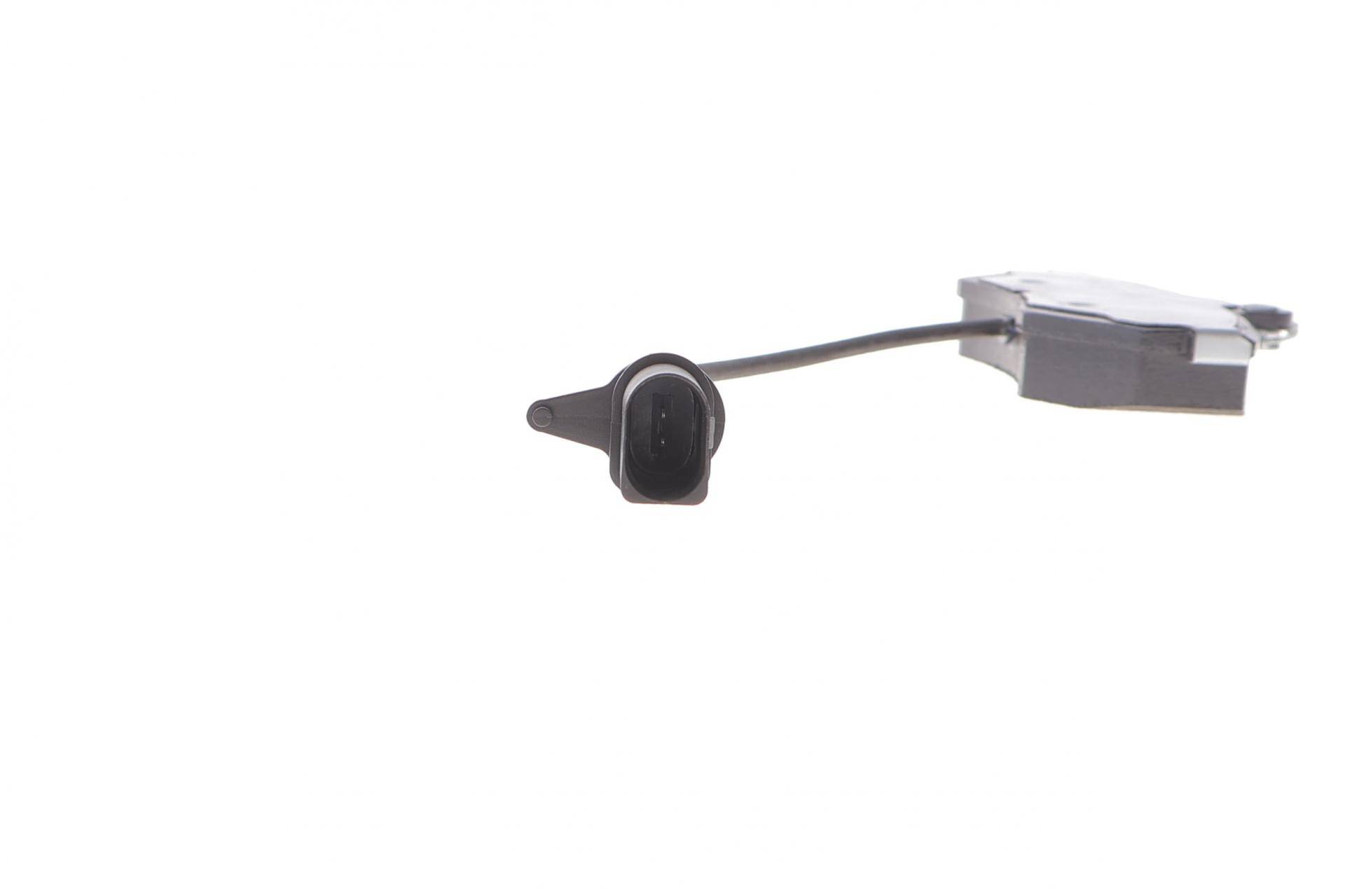 Колодки гальмівні (передні) Audi A4 94-01/VW Passat 96-00 (з датчиком)