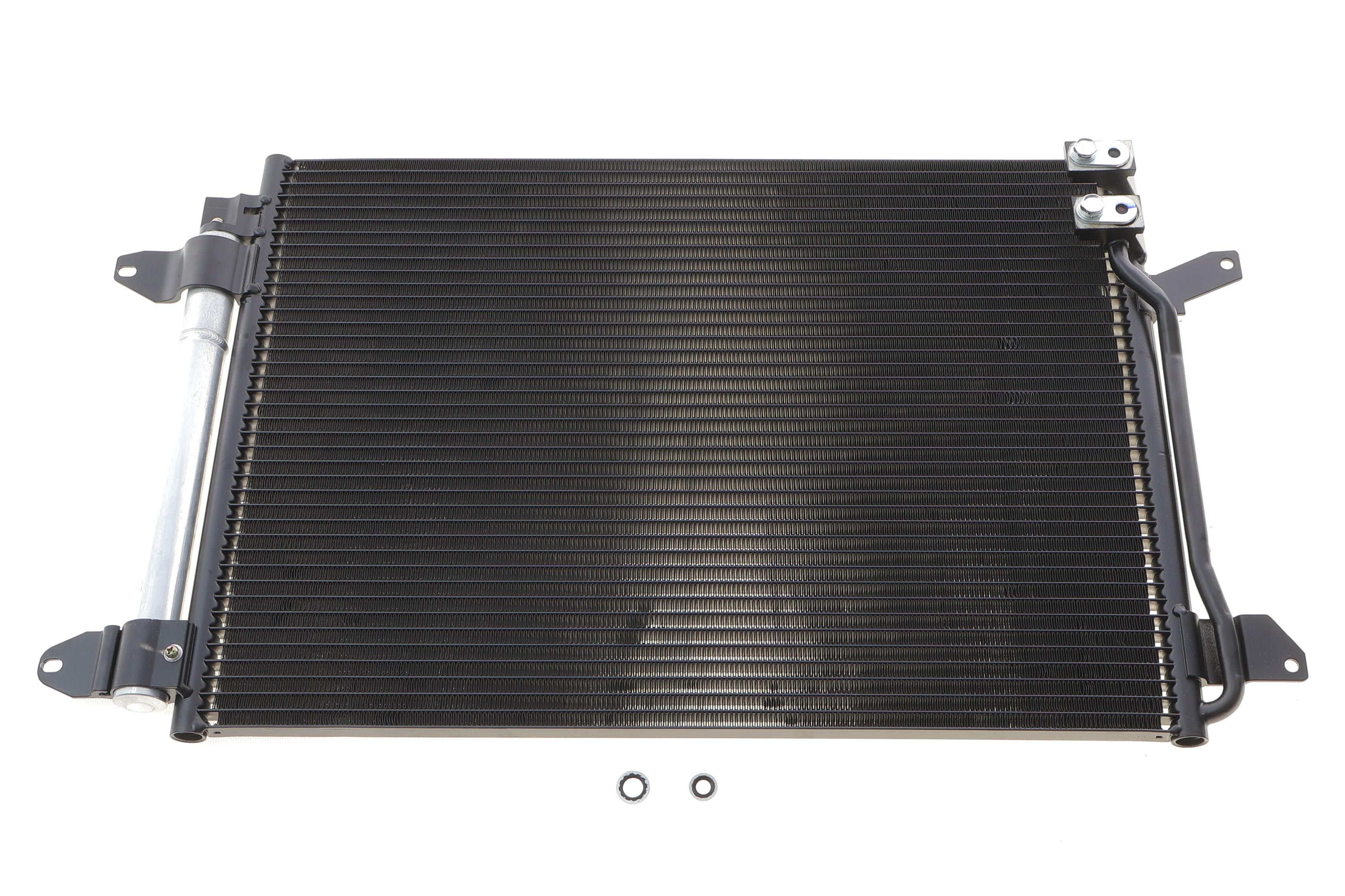 Радіатор кондиціонера (з осушувачем) VW Jetta 1.2-2.5 10-