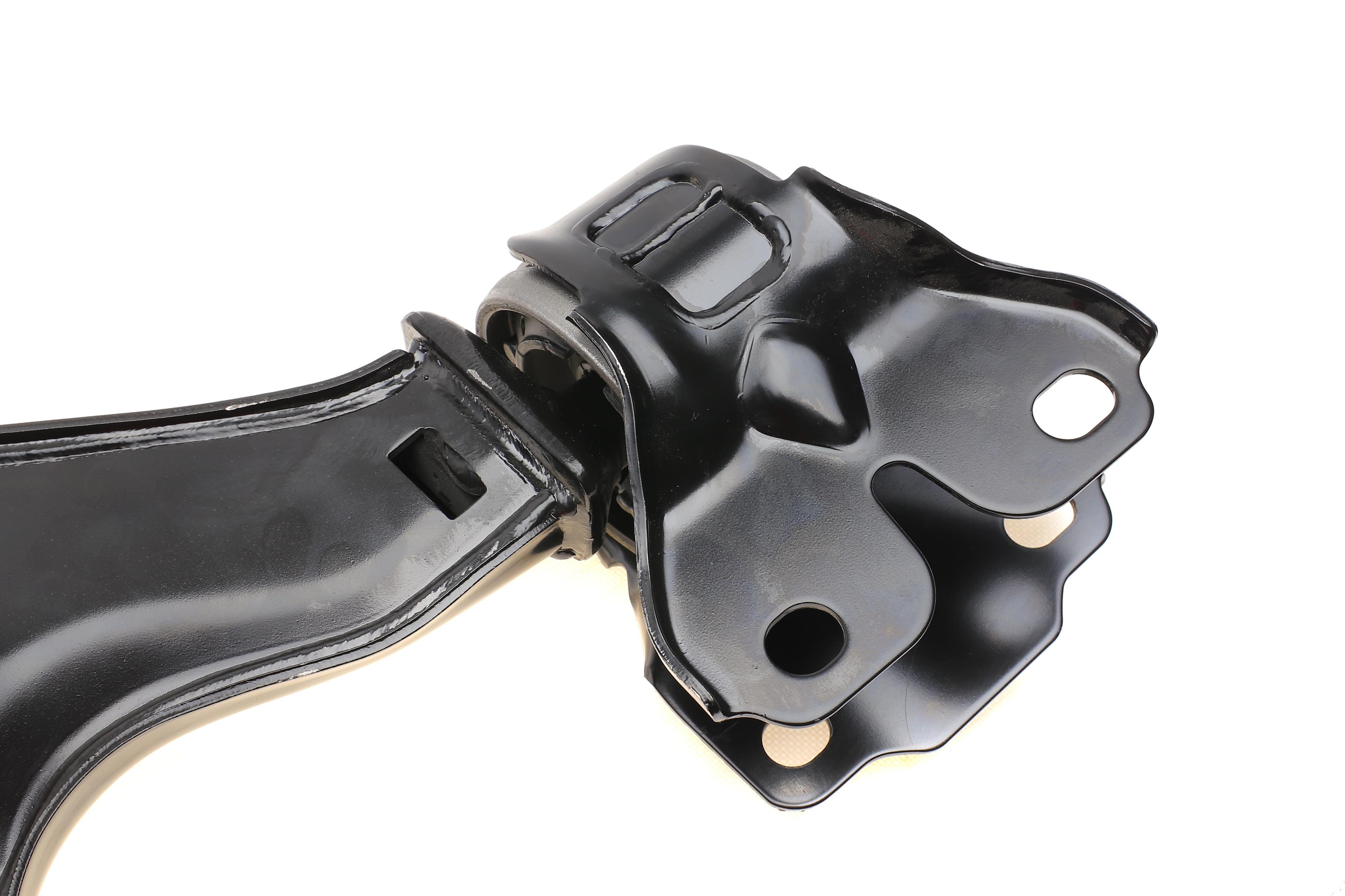 Важіль підвіски (передній/знизу) (L) Volvo XC60 08-17