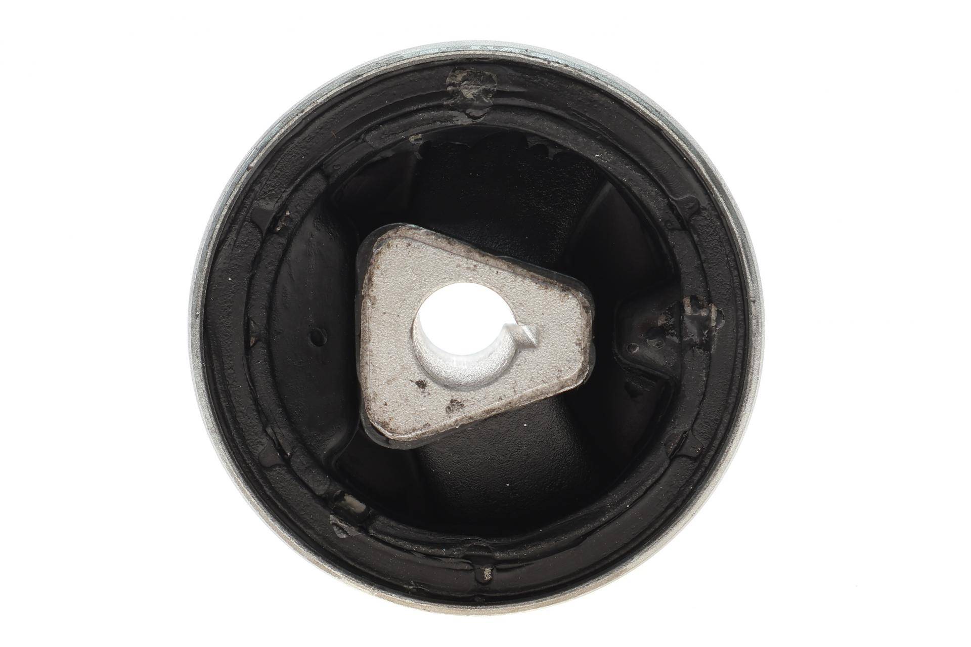 Сайлентблок важеля (переднього/знизу/спереду/всередині) BMW 5 (E60/E61)/7 (E65/E66/E67) 01-10