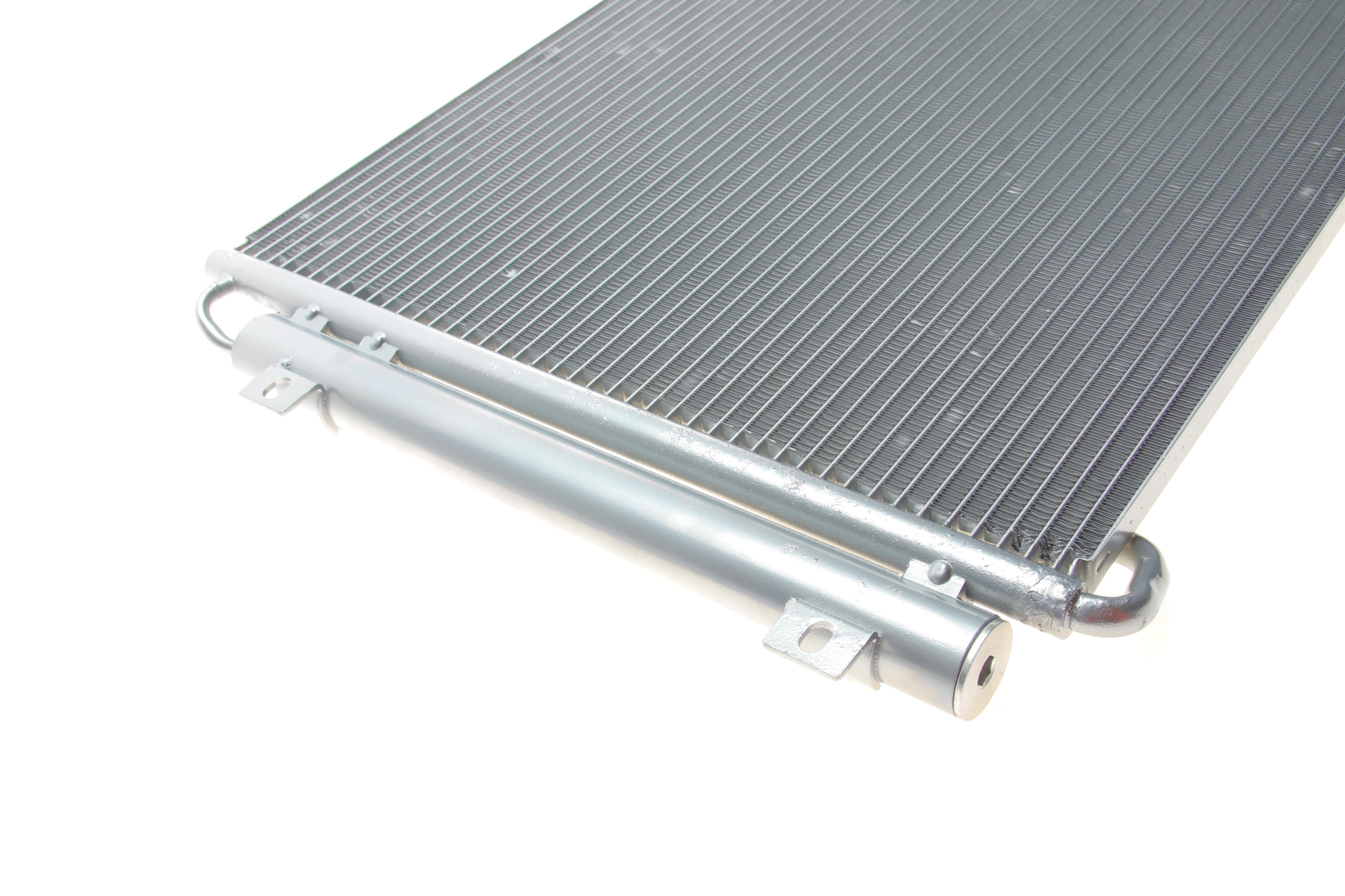 Радиатор кондиционера VW Passat 05-14/СС 2.0TDI 11-16 (440x560x16)