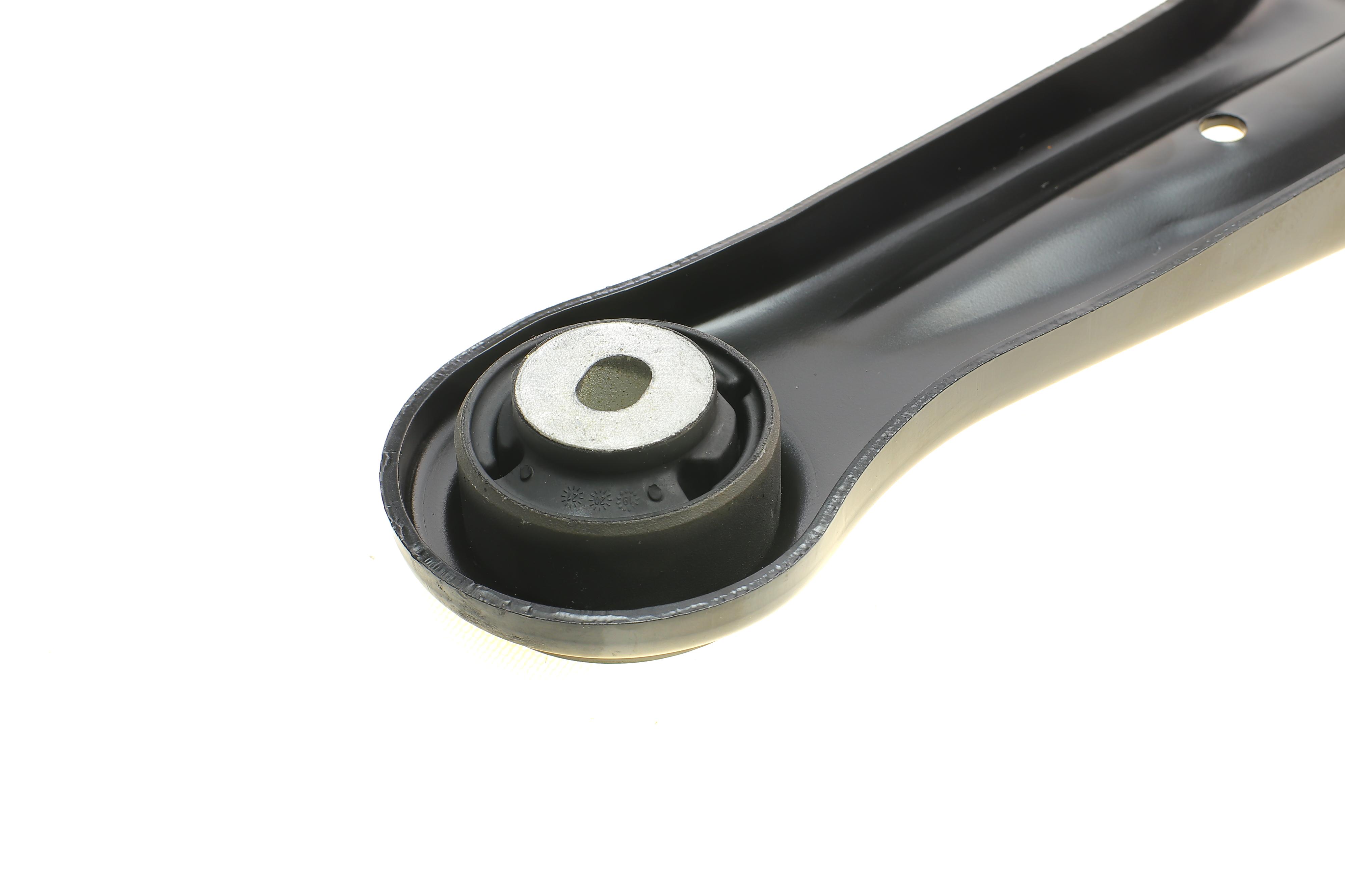 Важіль підвіски (передній/знизу) (L) Ford Fiesta 1.0-1.6 01-