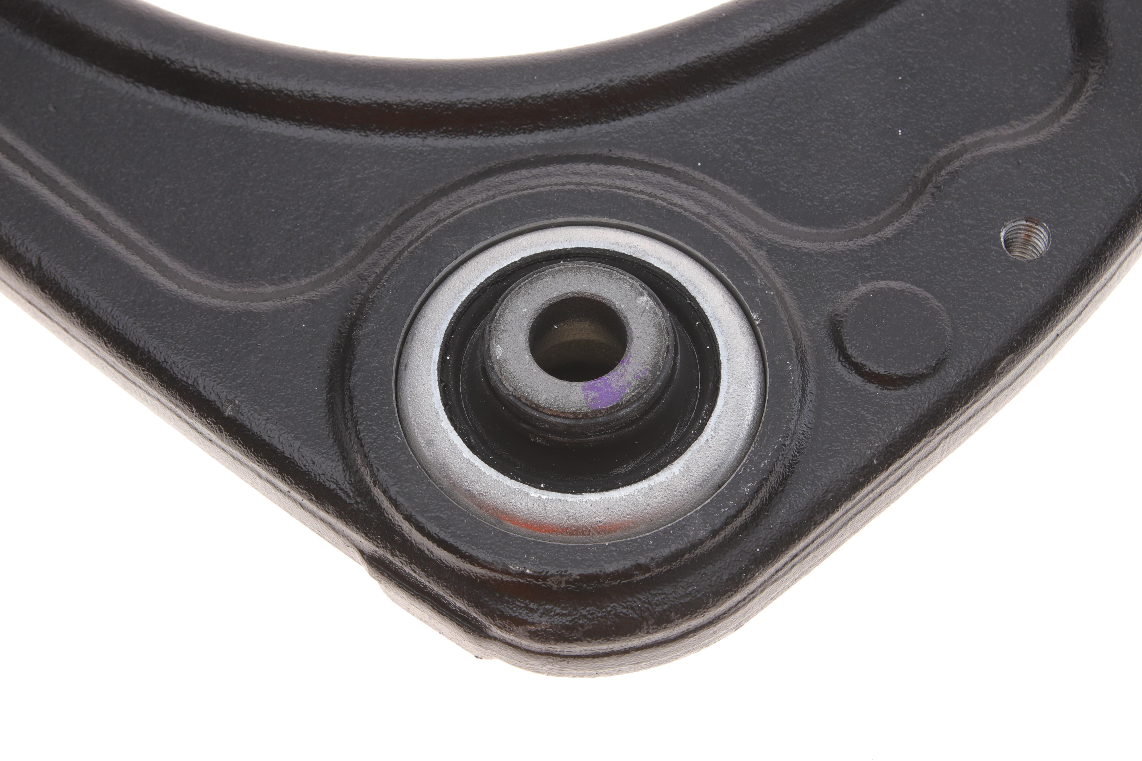 Важіль підвіски (передній/знизу) (R) Citroen C5 III 08-