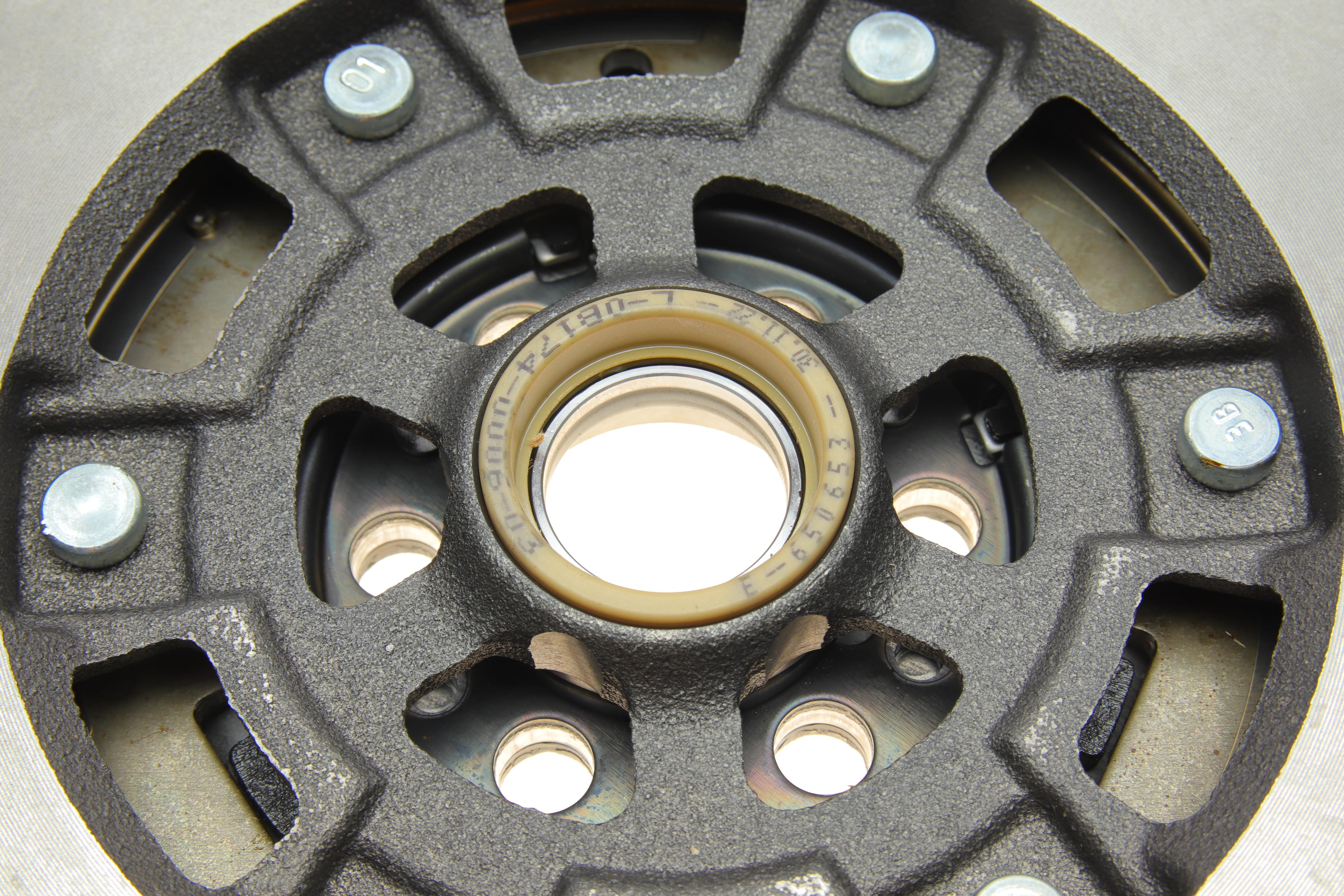 Демпфер сцепления Nissan X-Trail/Renault Koleos 2.5 07- (QR25DE/2TR 700)