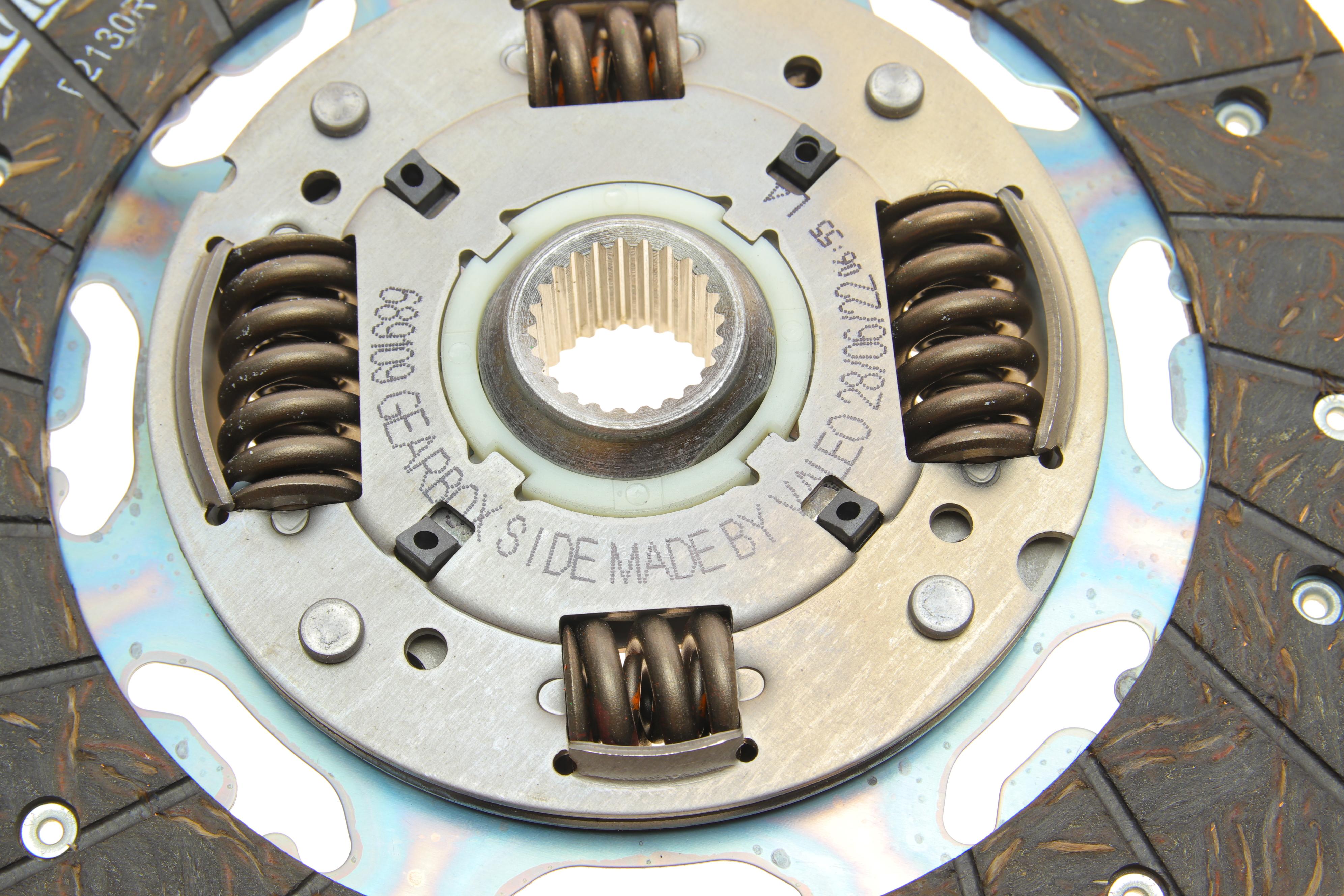 Комплект сцепления Land Rover Freelander 1.8 16V/2.0 DI 98-06 (d=228mm) (+выжимной)