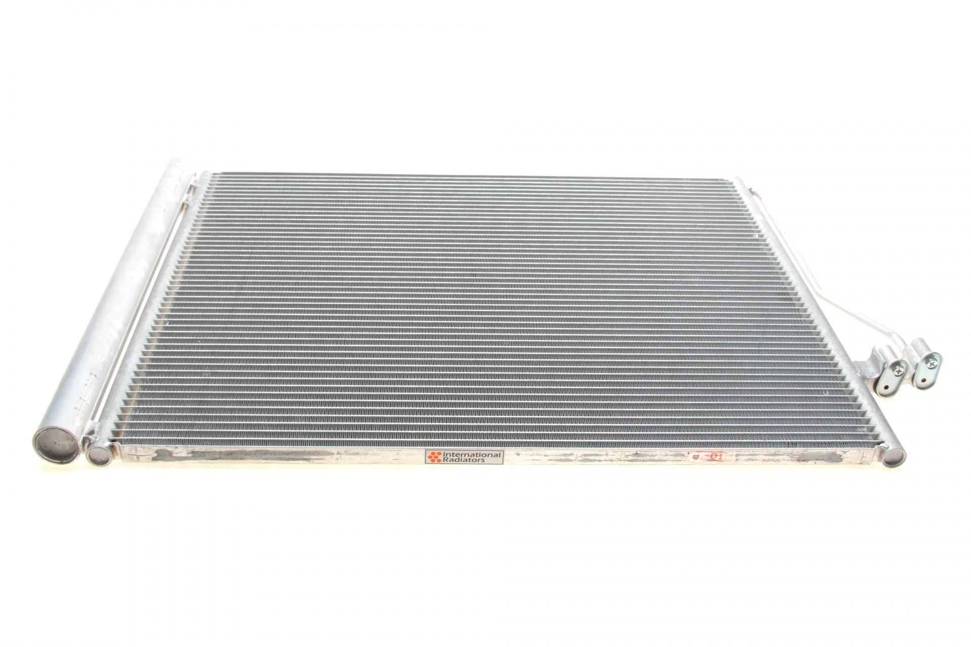 Радіатор кондиціонера BMW 7 (F01-F04) 09-15 N63/N74