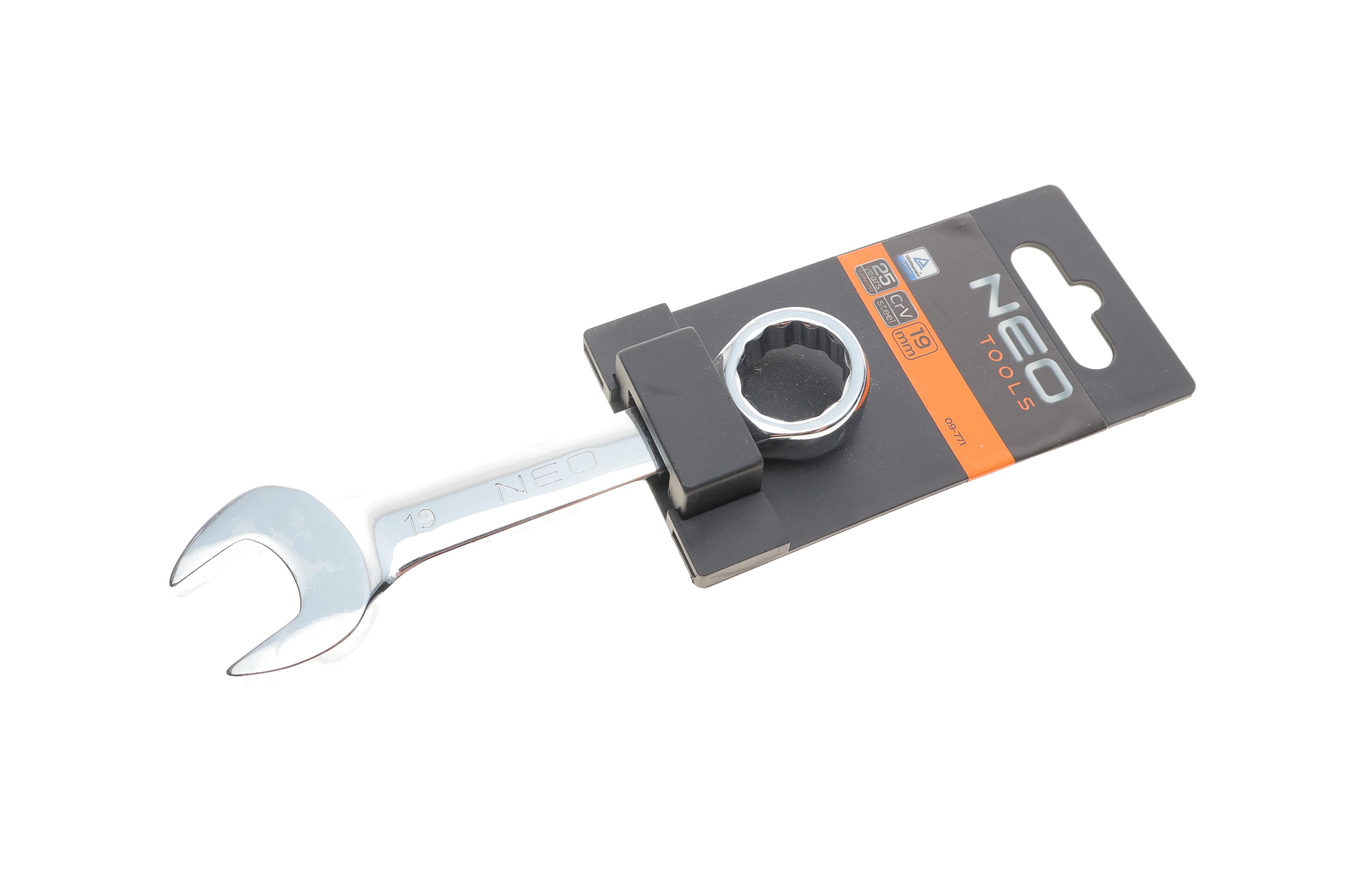 Ключ ріжково-накидний 19 мм L-134 мм