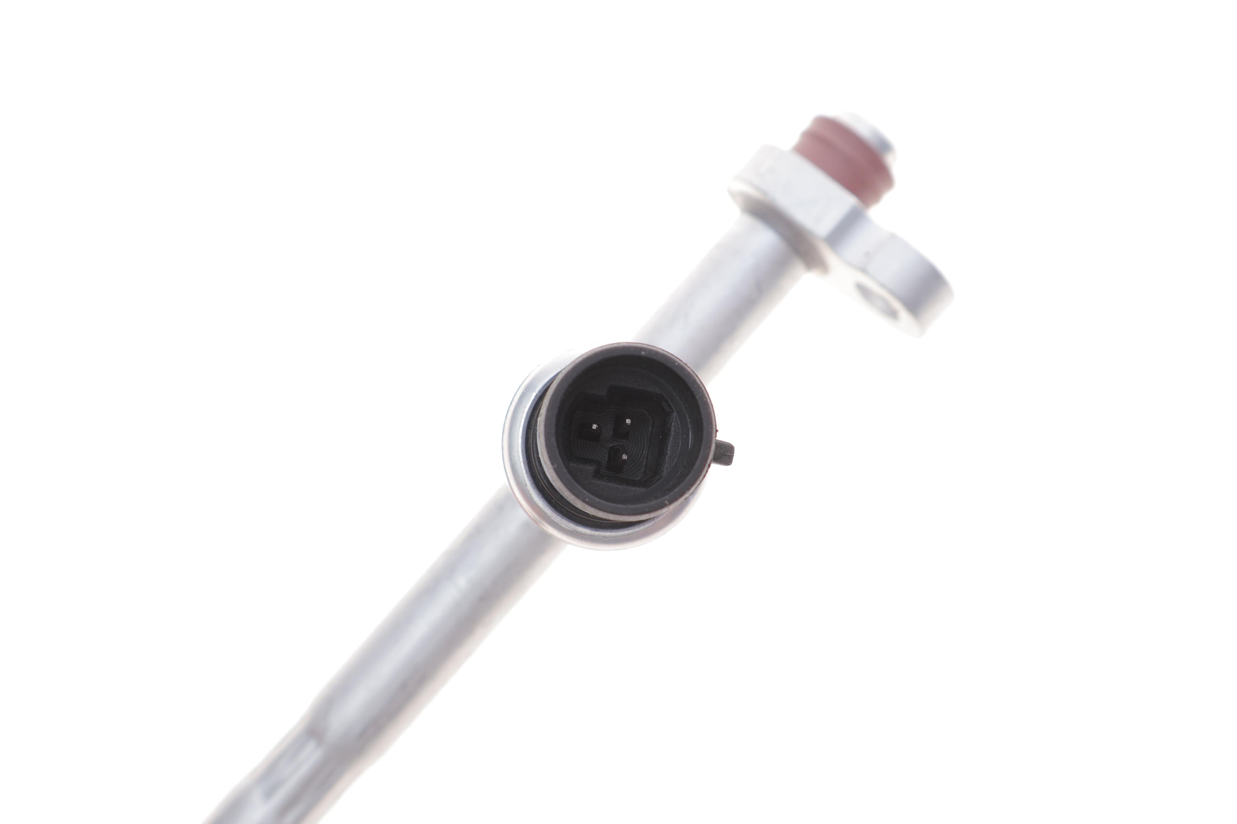 Трубка кондиціонера Renault Megane II/Scenic II 02-08 (конд.-осушувач)