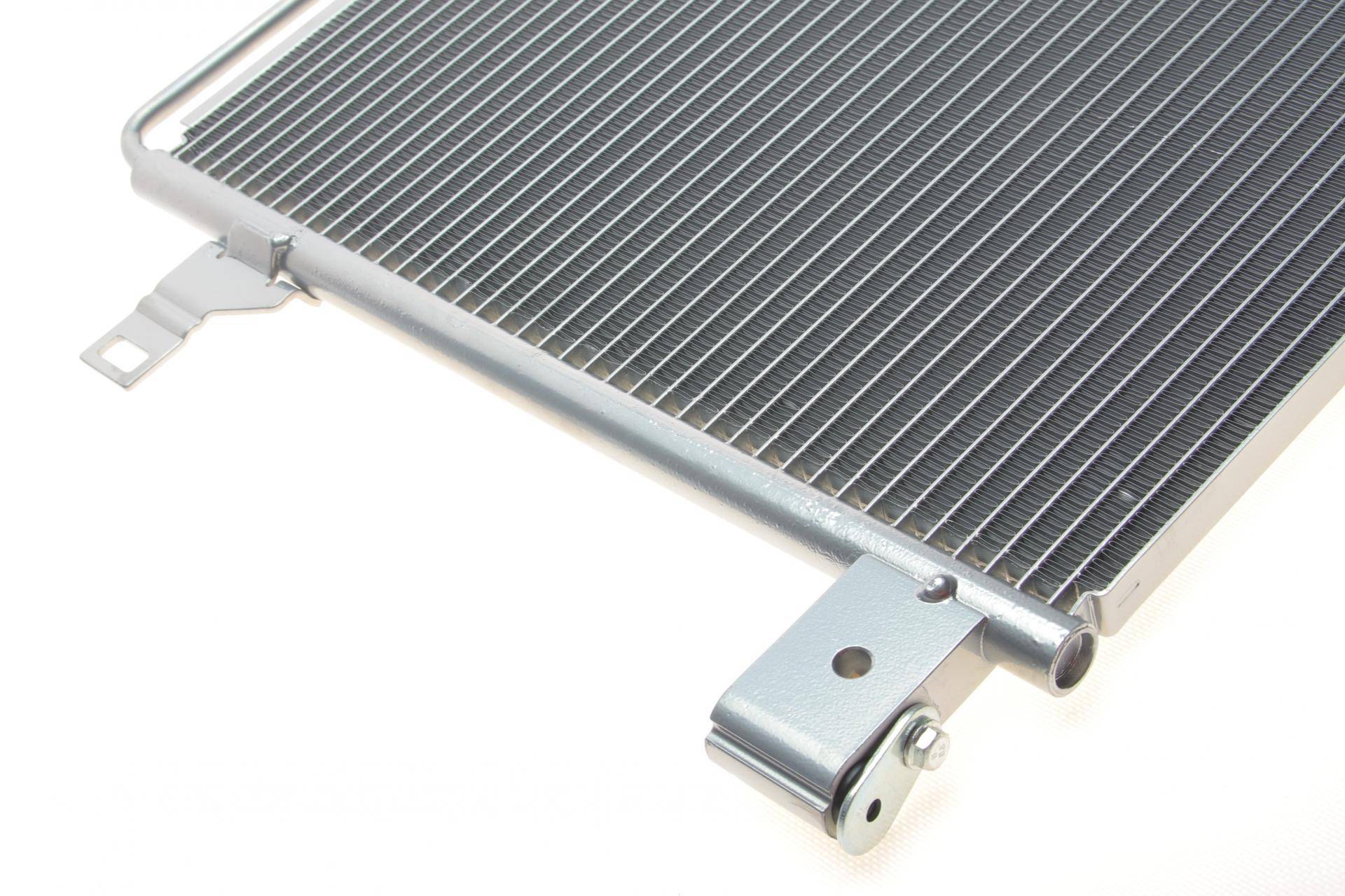 Радіатор кондиціонера (з осушувачем) MB A-class (W169)/B-class (W245) 1.5/1.7 05-11 (M266) 04-12