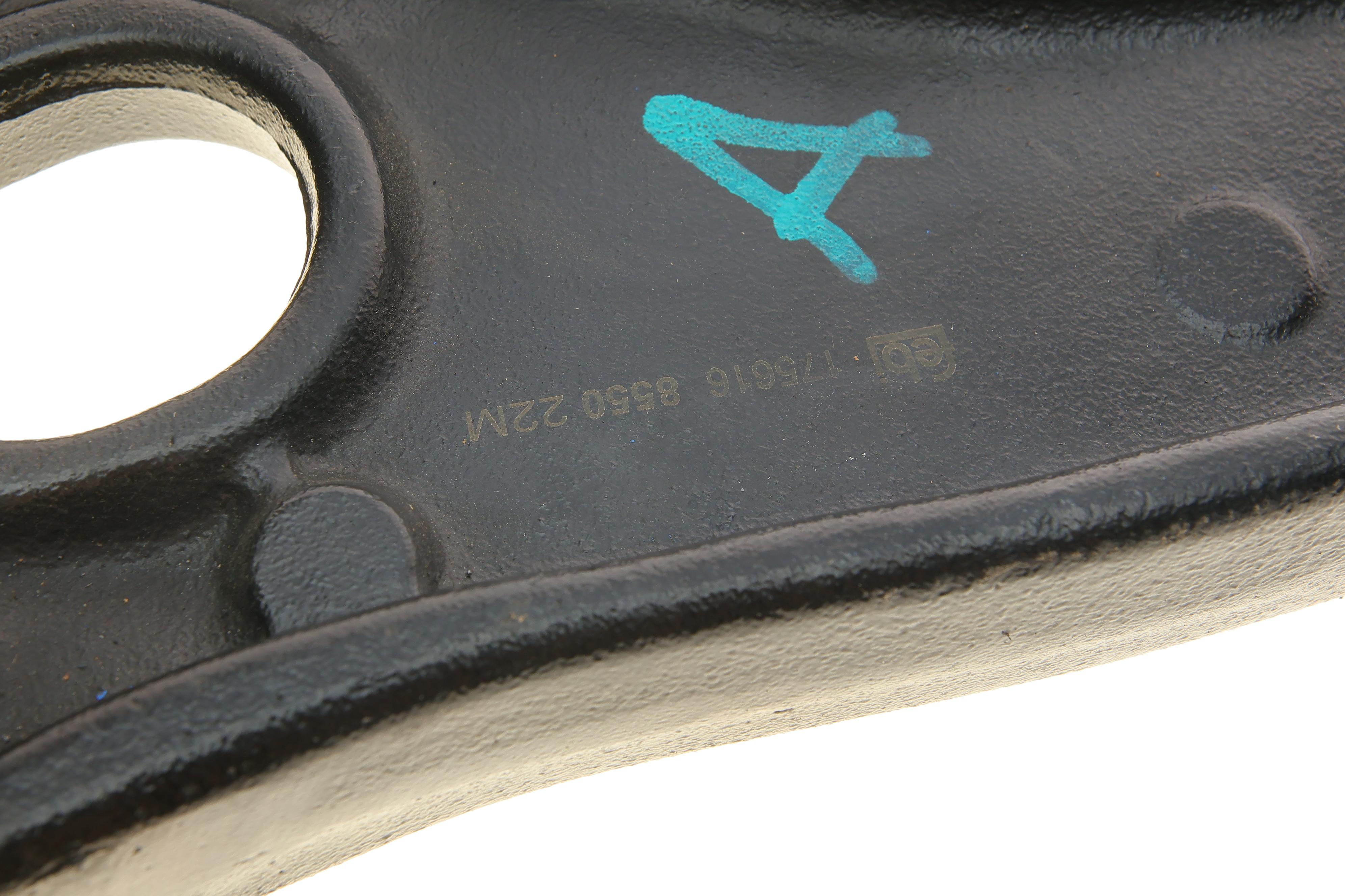 Важіль підвіски (передній/знизу) (L) Renault Master 2.3 dCi 11-