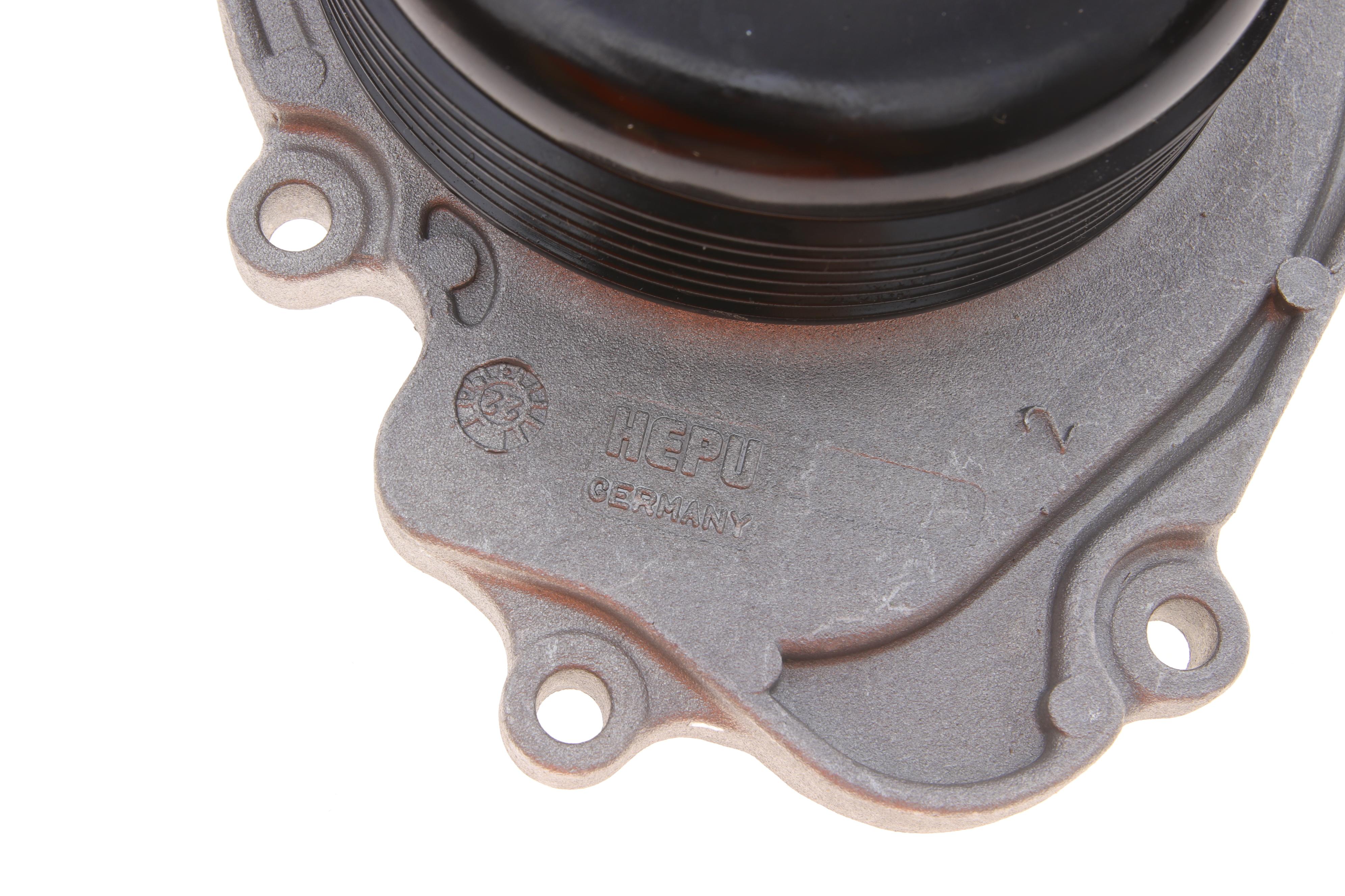 Помпа води MB C-class (W204/S204)/E-class (W212)/Vito (W447) (OM651) 08-(без прокладок)