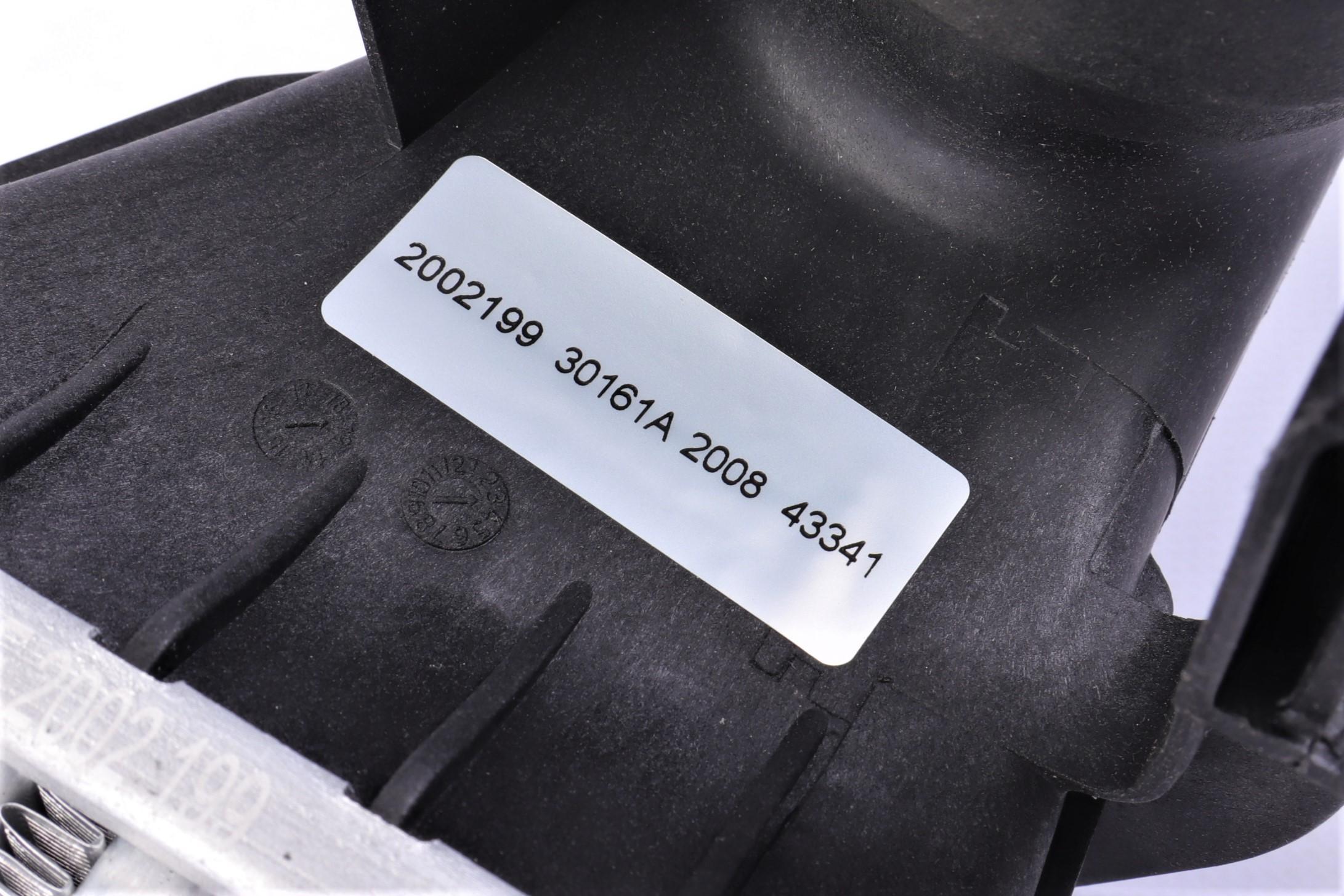 Радиатор интеркулера MB C-calss (W203) 1.8-3.0D 00-