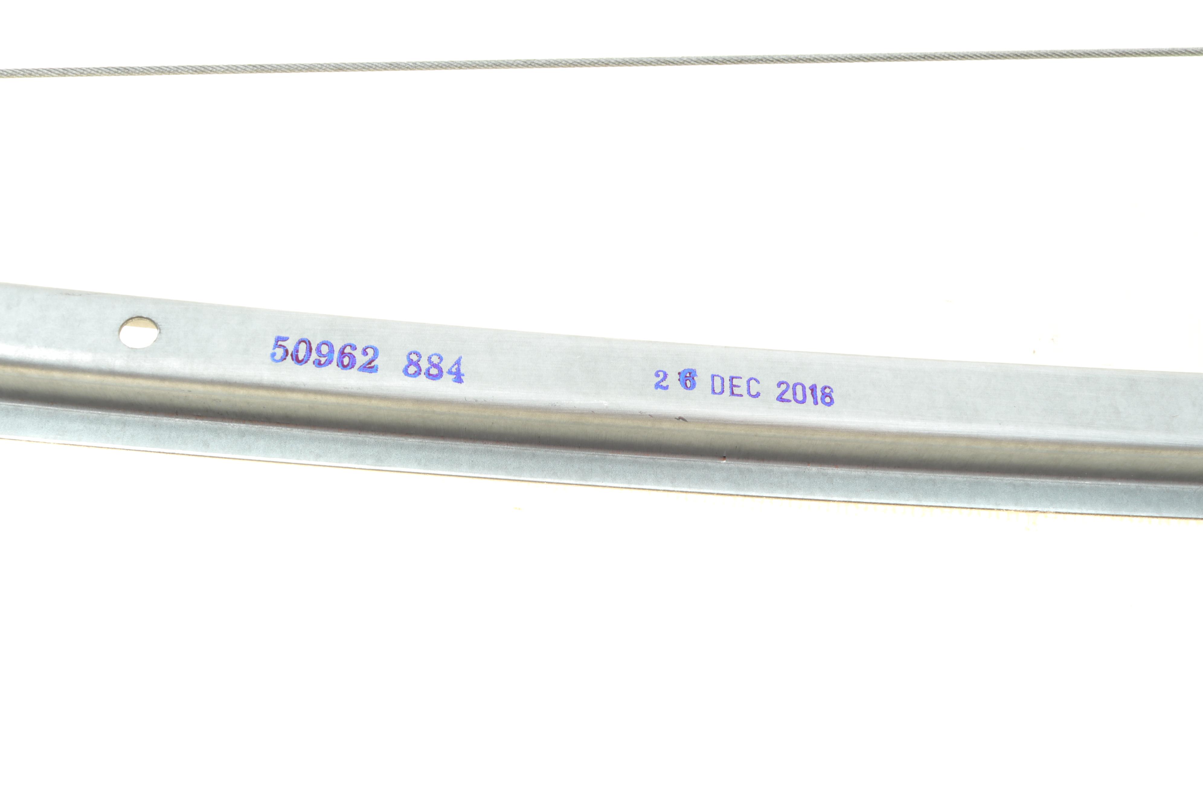 Стеклоподъемник (задний) MB E-class (W210) 95-02 (L) (электро)(без моторчика)