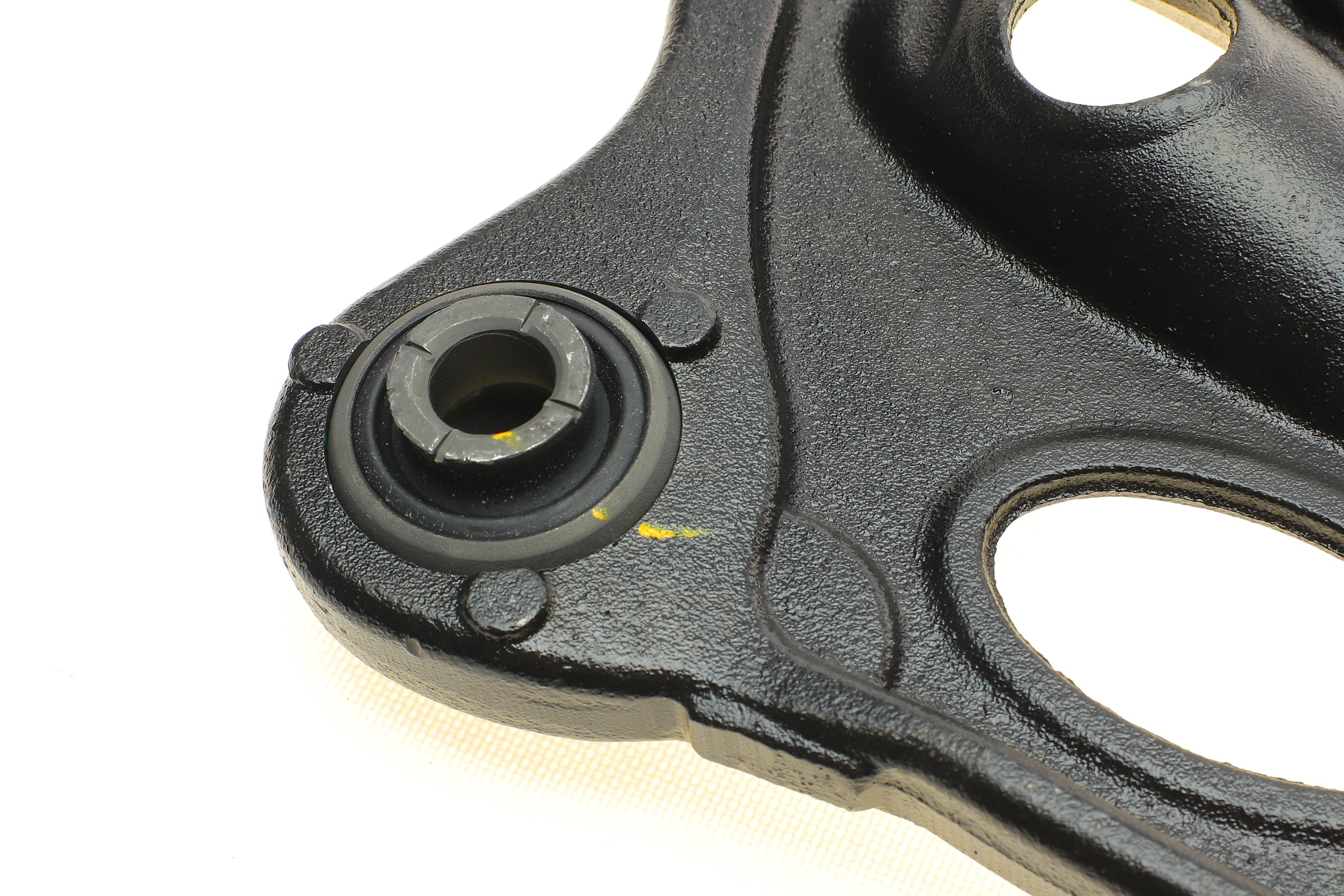 Важіль підвіски (передній) (R) Opel Vivaro B/Renault Trafic III 14-