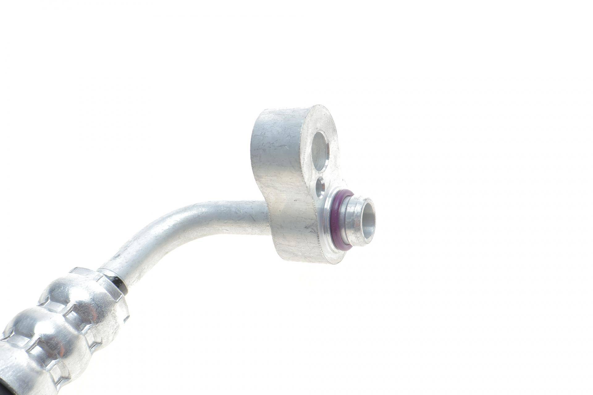 Трубка кондиціонера Skoda Octavia/VW Golf IV 96-10