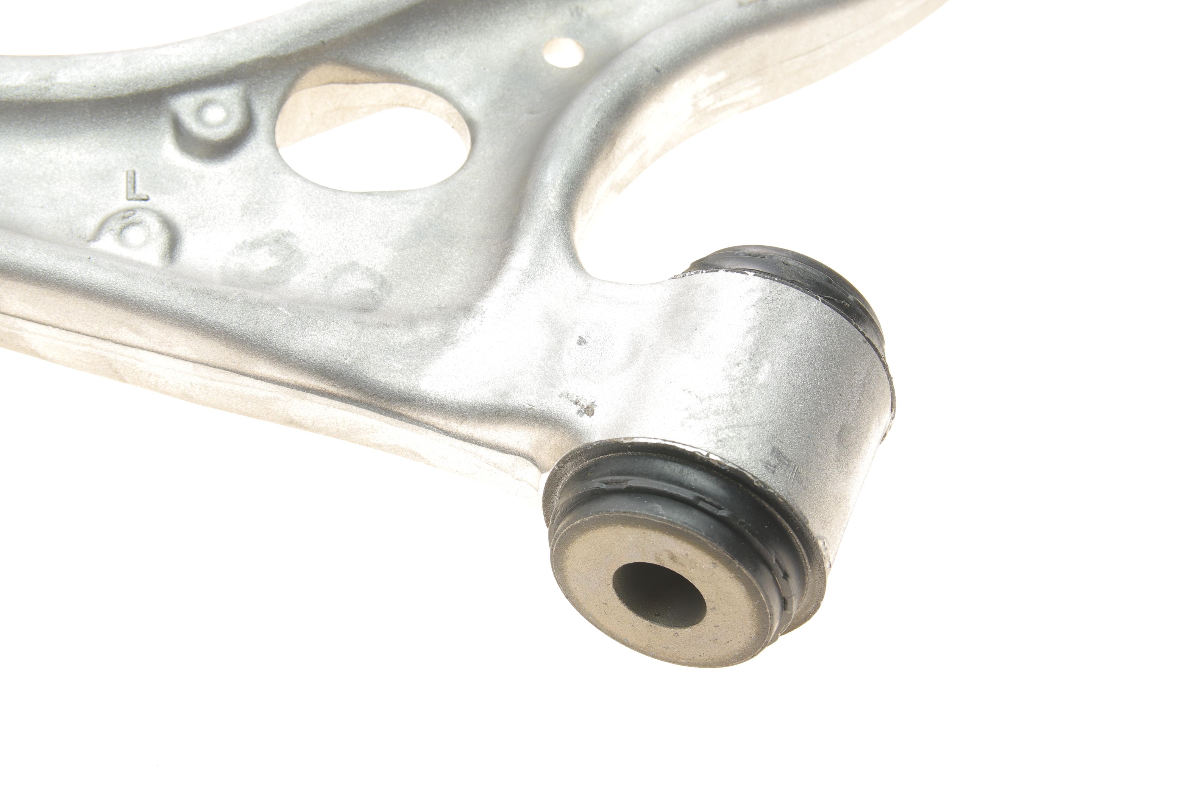 Важіль підвіски (передній/знизу) (L) MB A-class (W176)/B-class (W246/W242)/CLA-class (C117) 11- (d=2