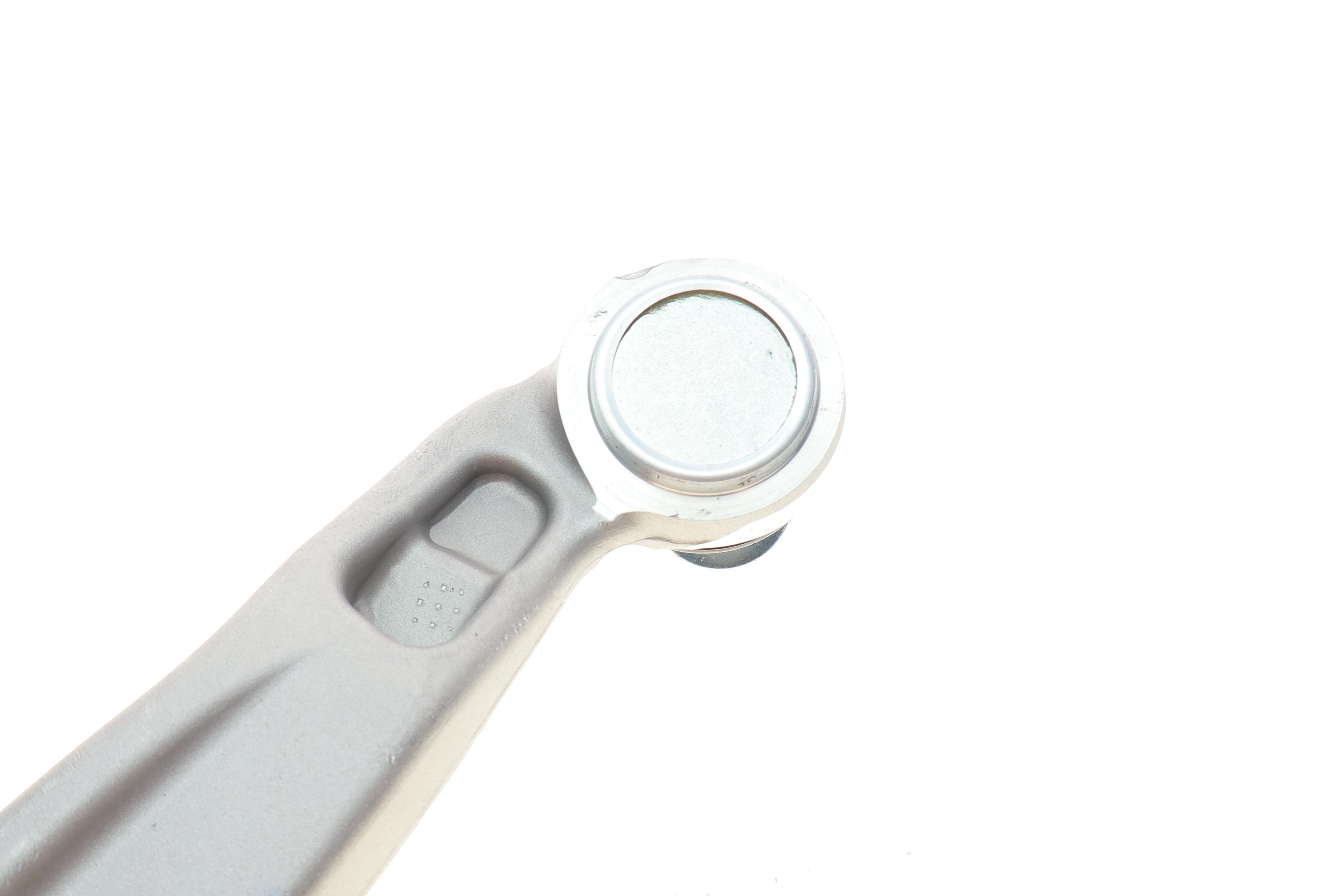 Важіль підвіски (передній/знизу) (L) Audi A4/A5/Q5 07-