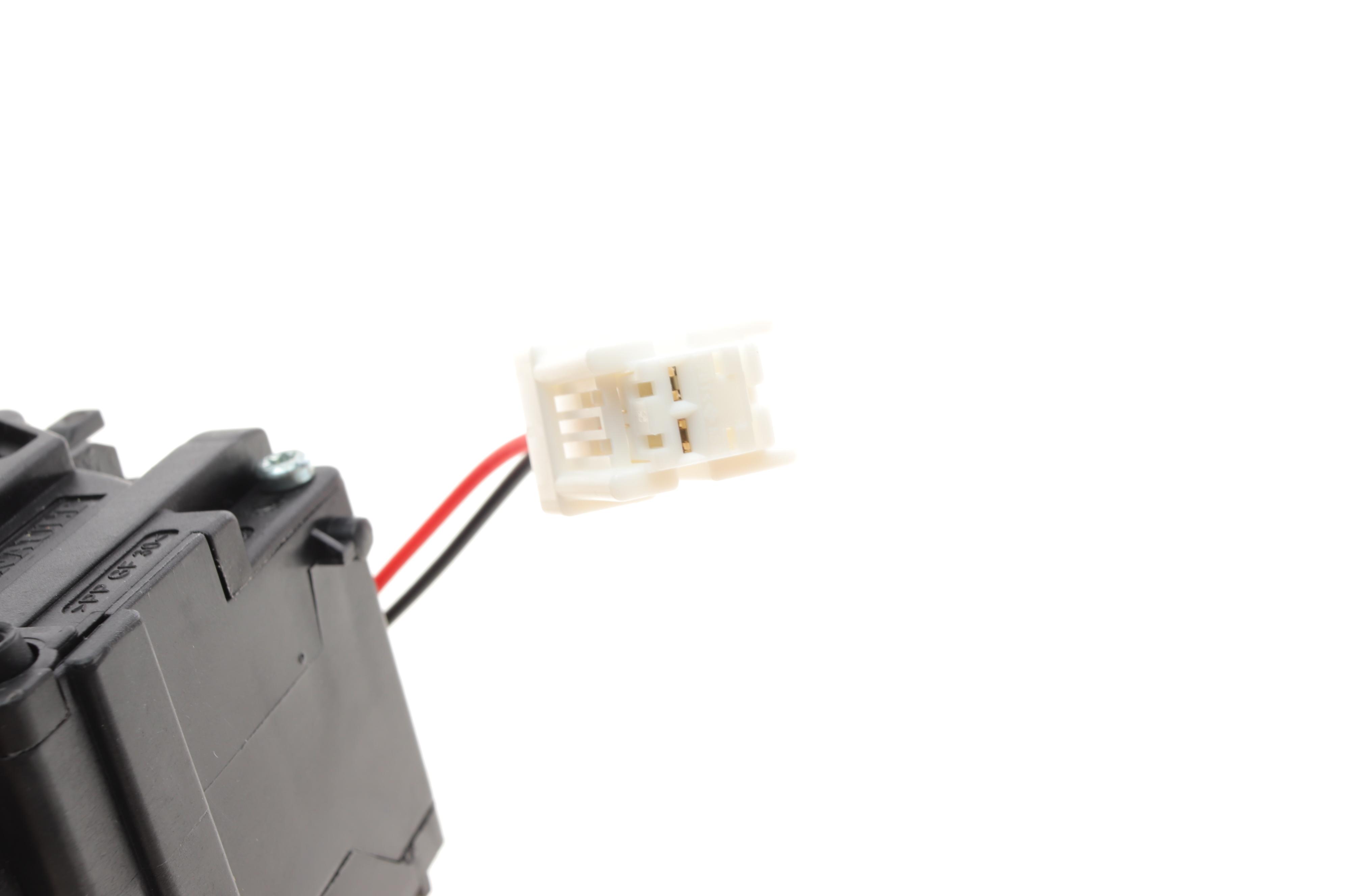 Переключатель подрулевой Renault Dokker/Duster/Logan 16- (L)