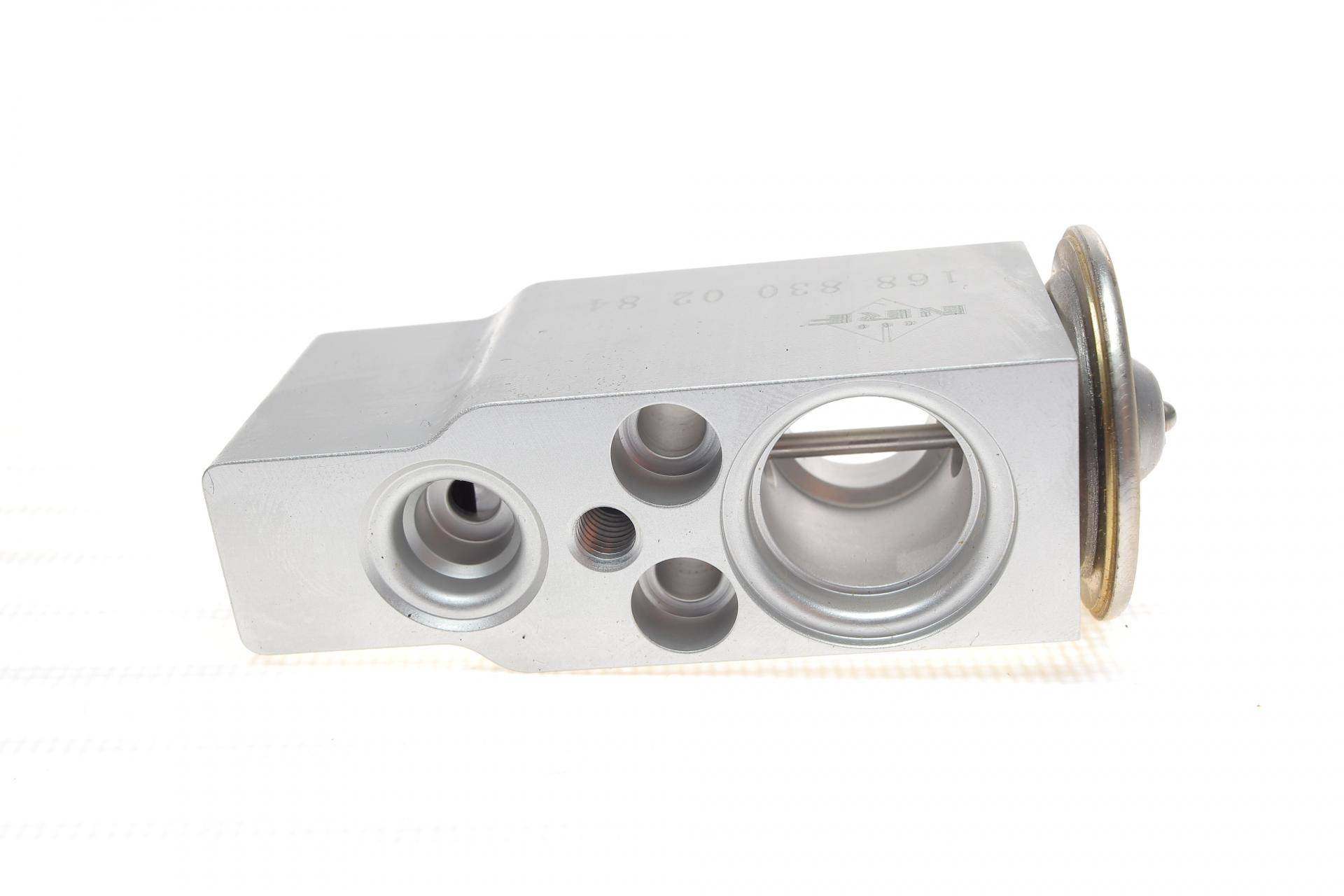 Клапан системи кондиціонування (розширювальний) MB A-class (W168)/C-class (W202) -04