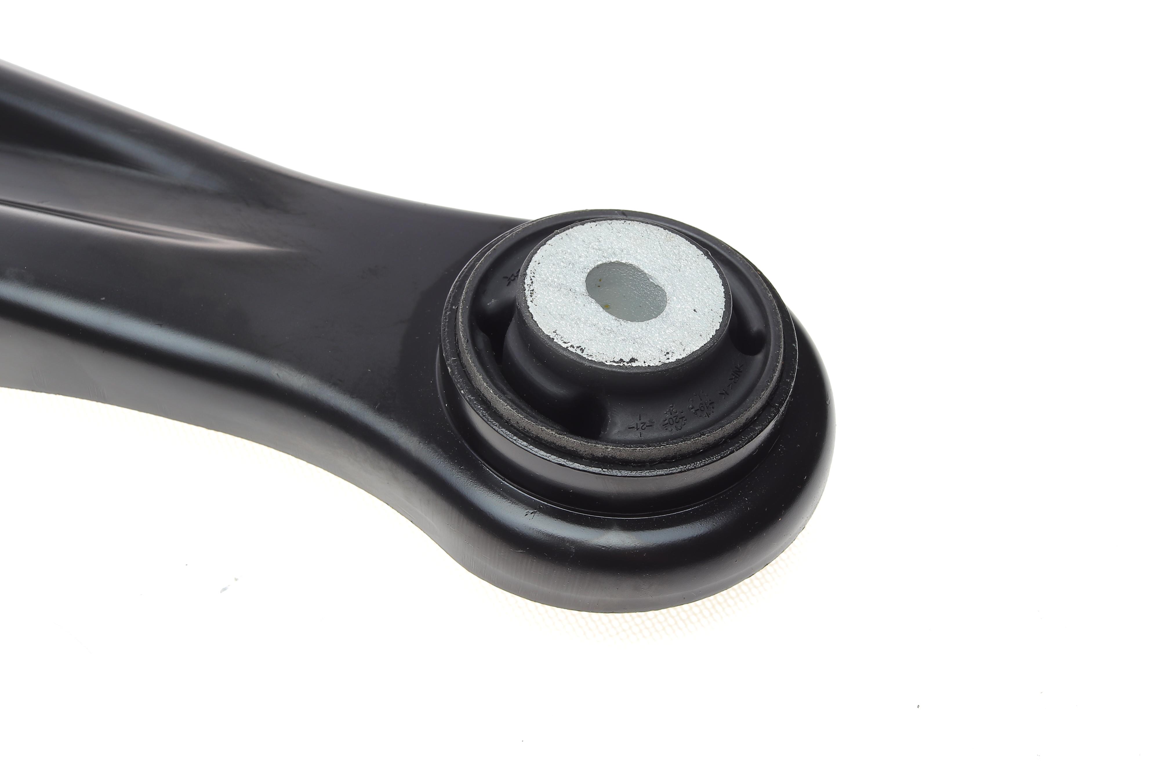 Важіль підвіски (передній/знизу) (L) Ford Fiesta 1.0-1.6 01-