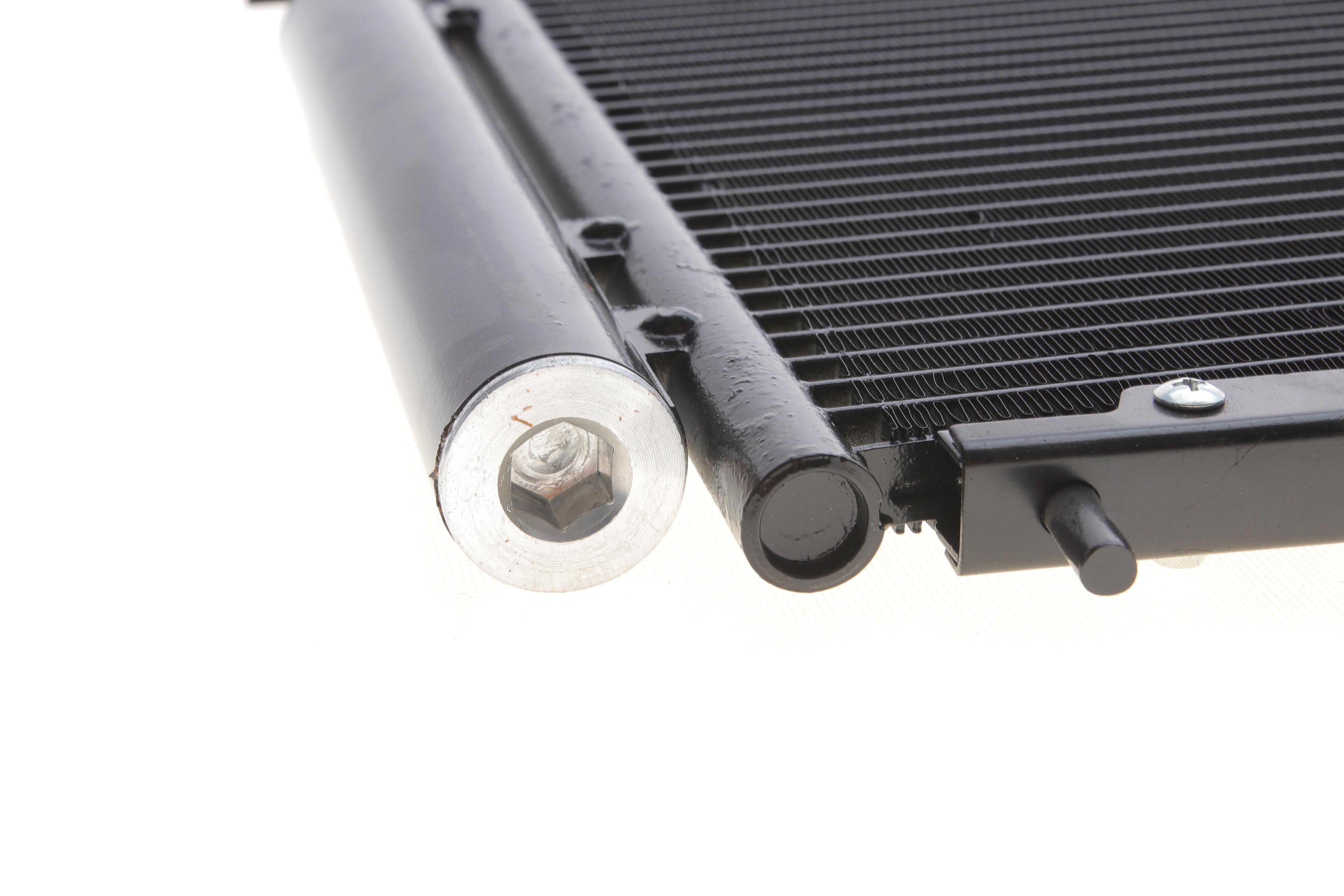 Радіатор кондиціонера Honda CR-V 2.0 01-07