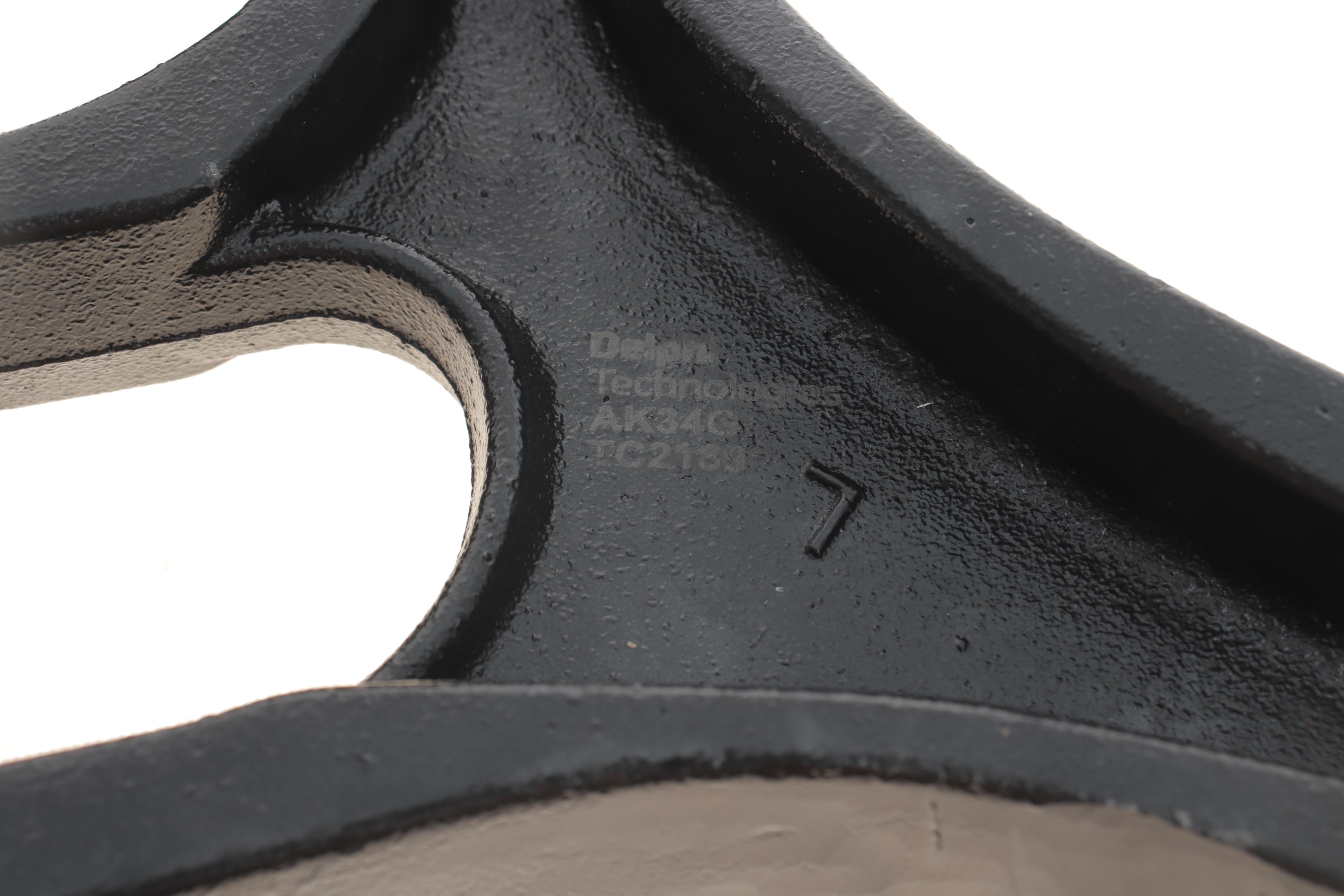 Важіль підвіски (передній/знизу) (L) Porsche Cayenne/VW Touareg 02-10