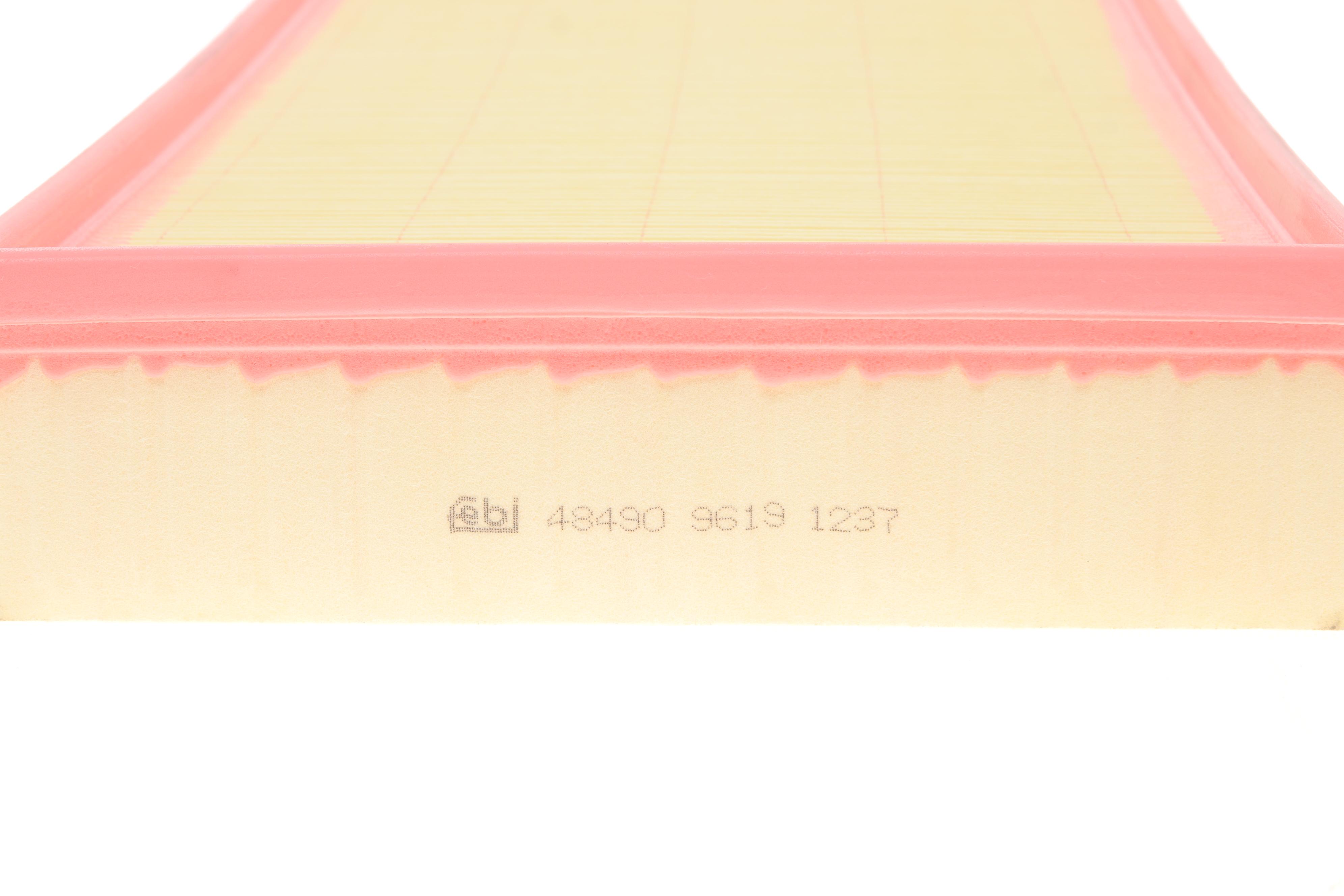 Фильтр воздушный Volvo S60/S80/V70/XC70 98-08