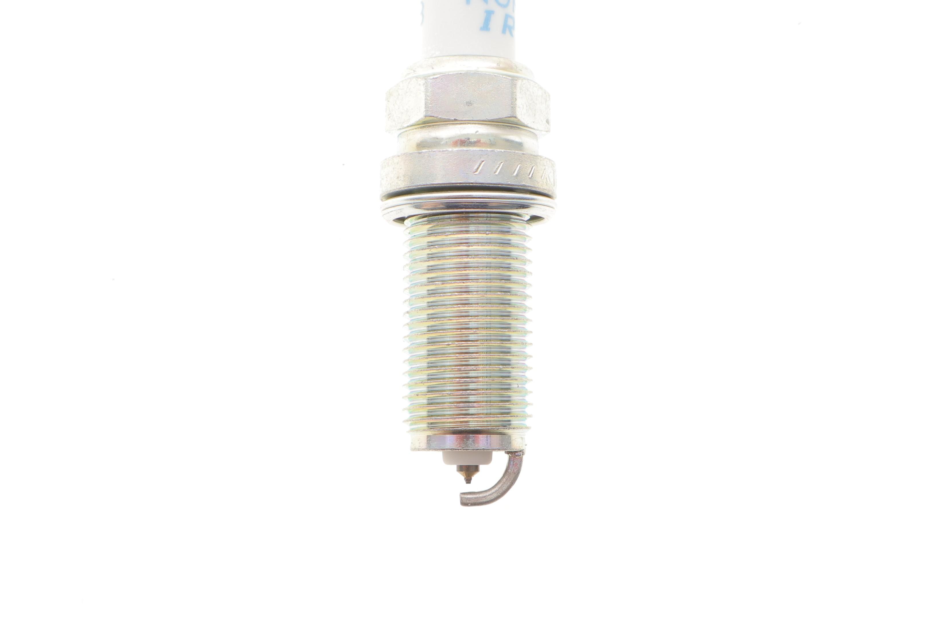 Свеча зажигания Ford Kuga 2.5i (ILFR6B)