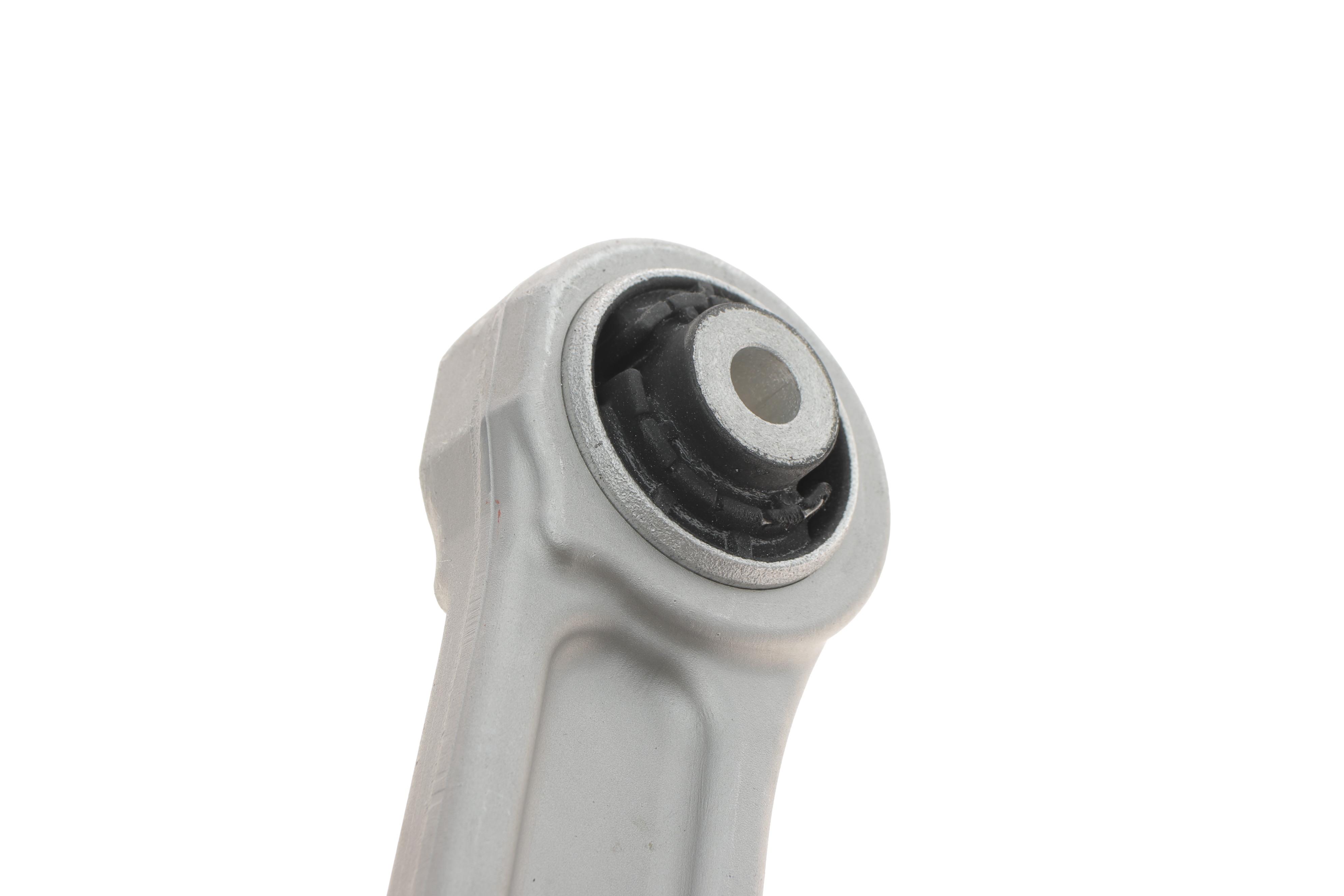 Важіль підвіски (передній/знизу/спереду) (R) Audi A4/A5 15-