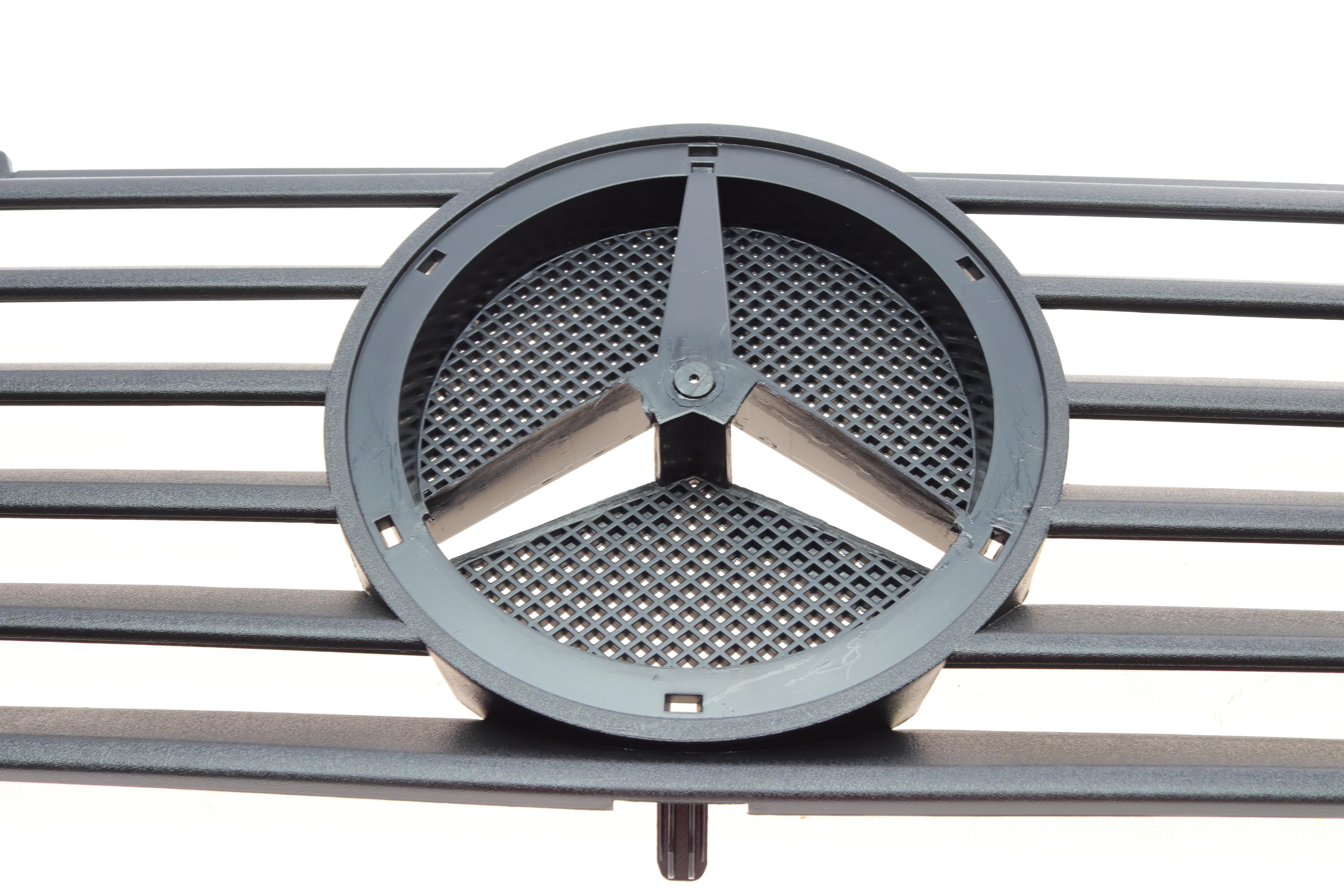 Решітка радіатора MB Sprinter 96-06 (незначне пошкодження)