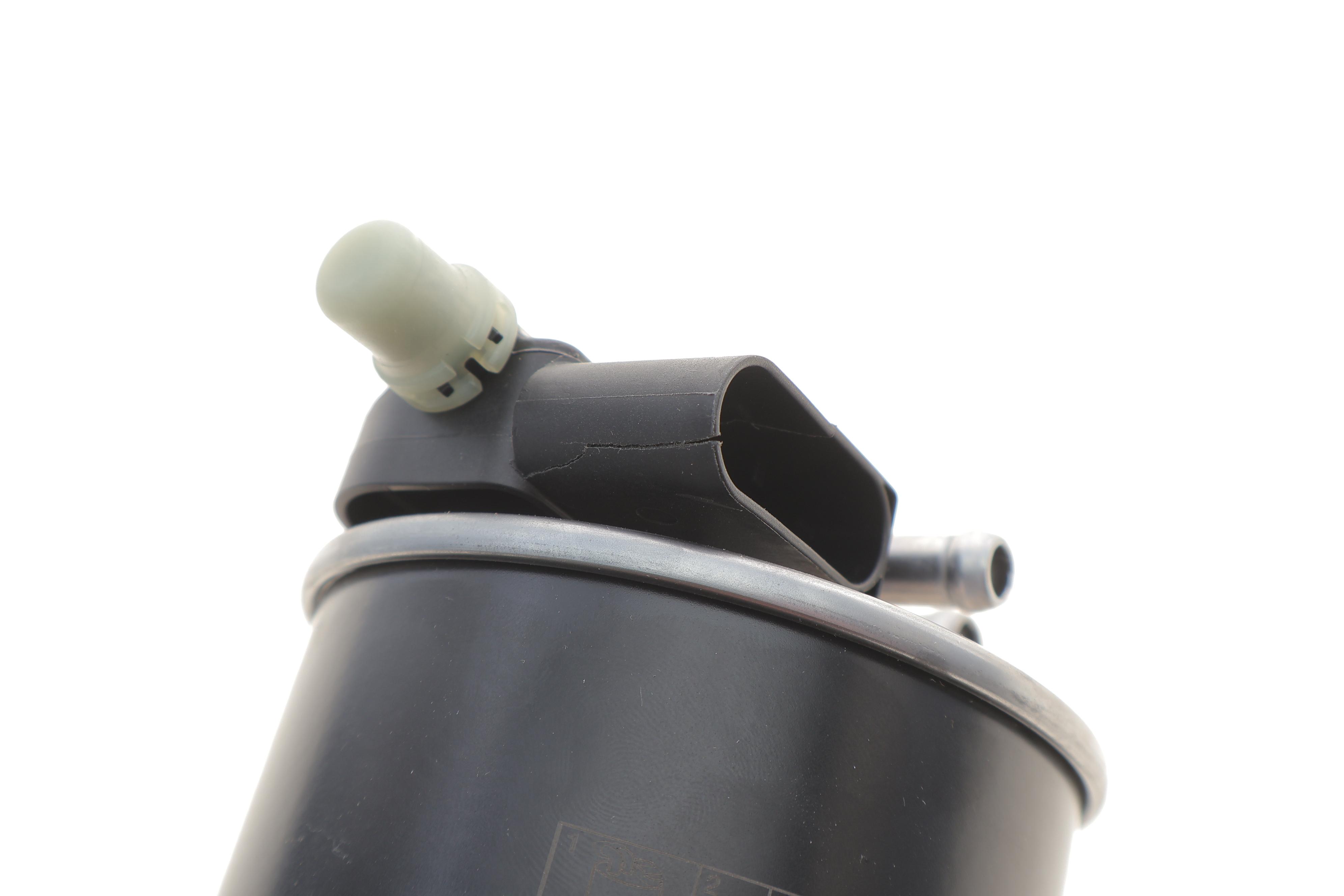 Фільтр паливний MB GLA (X156) 180 CDI 14-(пошкоджена фішка)