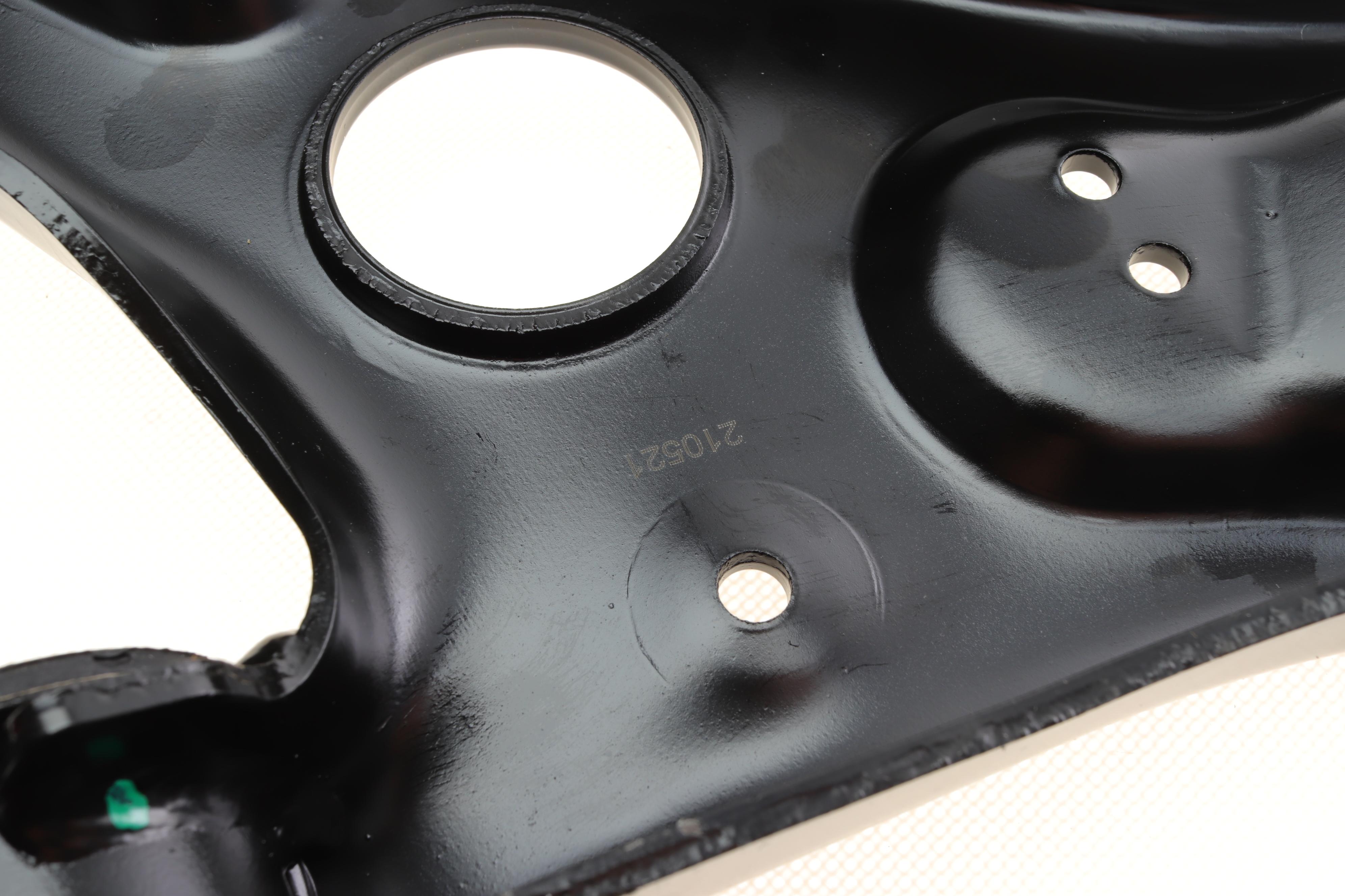 Важіль підвіски (передній/знизу) (R) VW Passat 05-14/Tiguan 07-18/CC 11-16