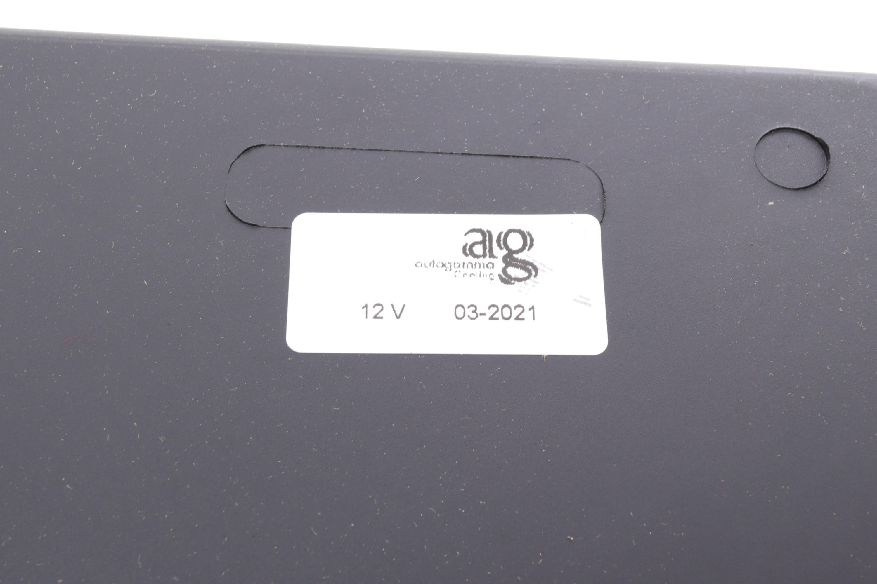 Вентилятор радіатора Ford Fiesta/Fusion 1.6D/2.0 04-12 (з дифузором)