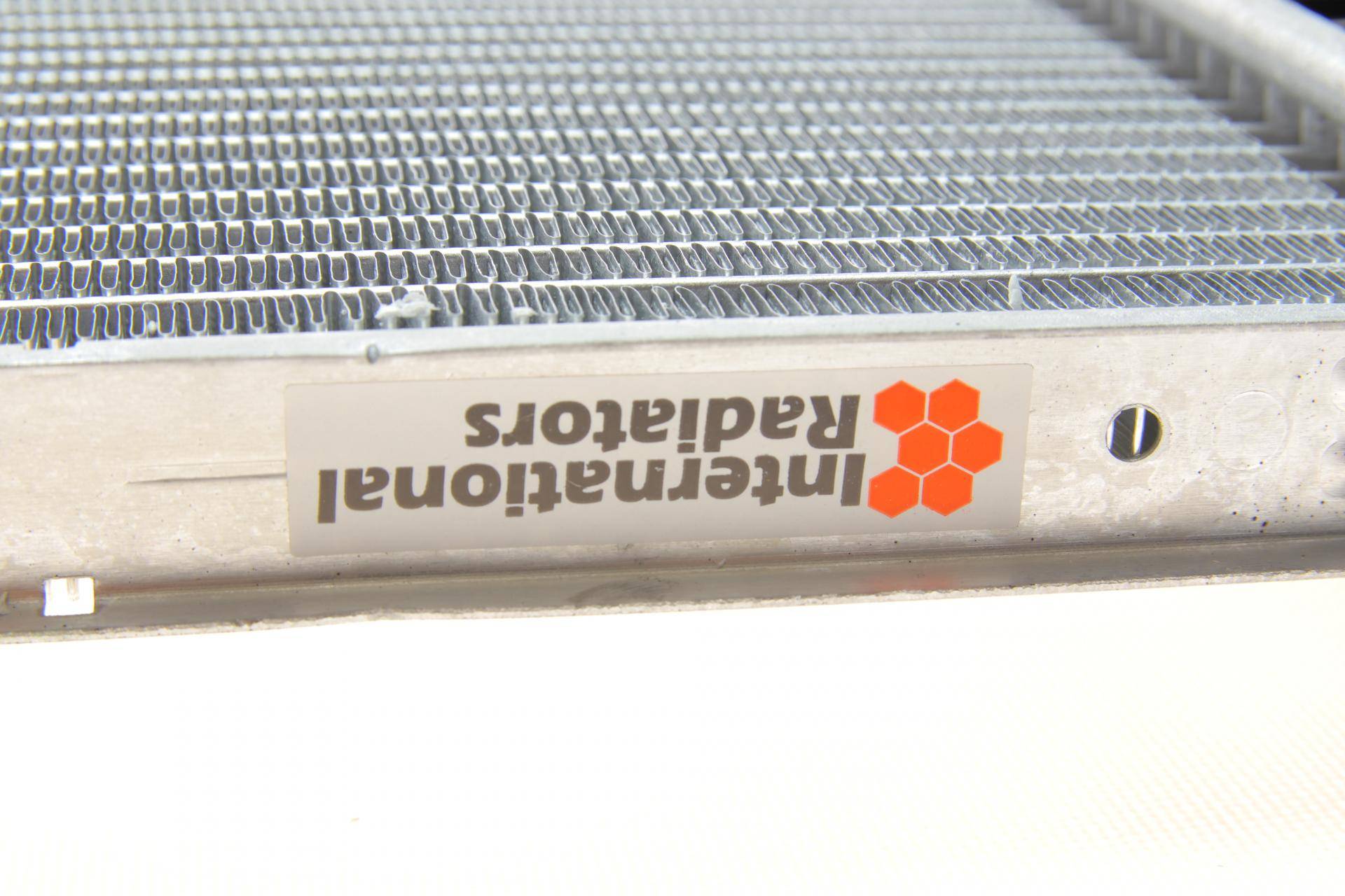 Радіатор охолодження MB C-class (W203) 00-07 M111/M271/OM611/OM646