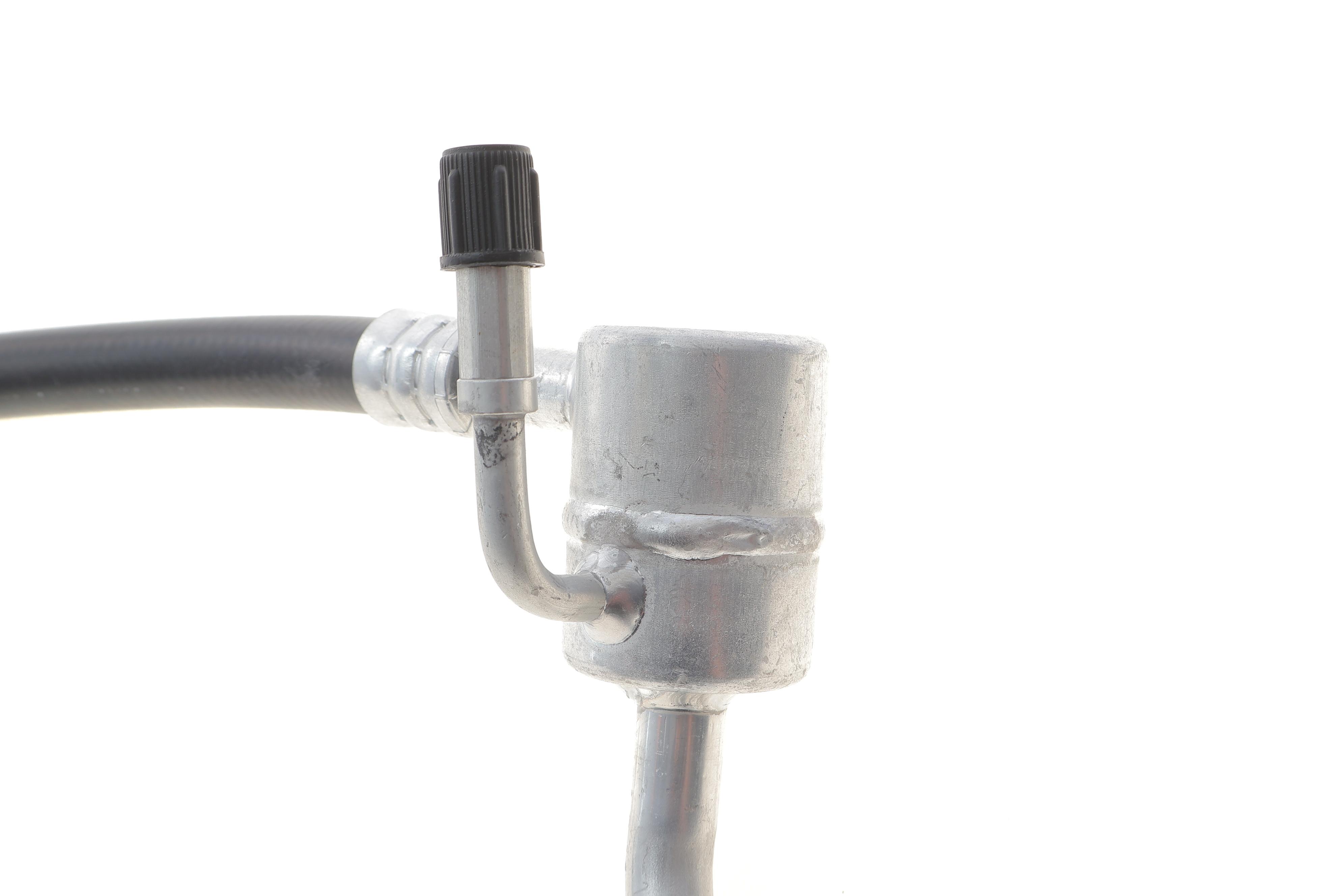 Трубка кондиціонера Audi A3 96-03/VW Golf IV 1.6-1.8T 97-06