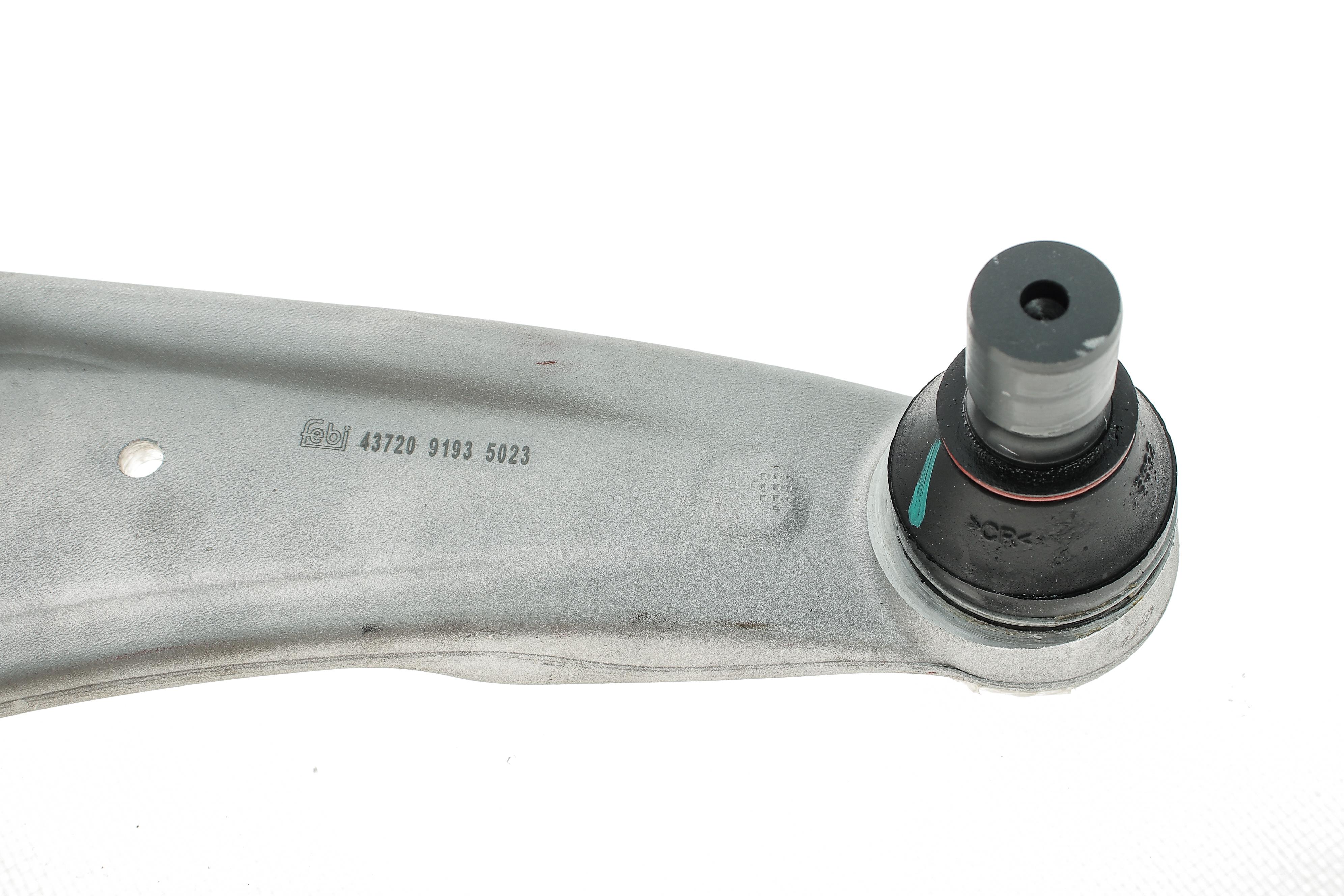 Важіль підвіски (передній) (R) Opel Astra J 1.3-2.0D 09-