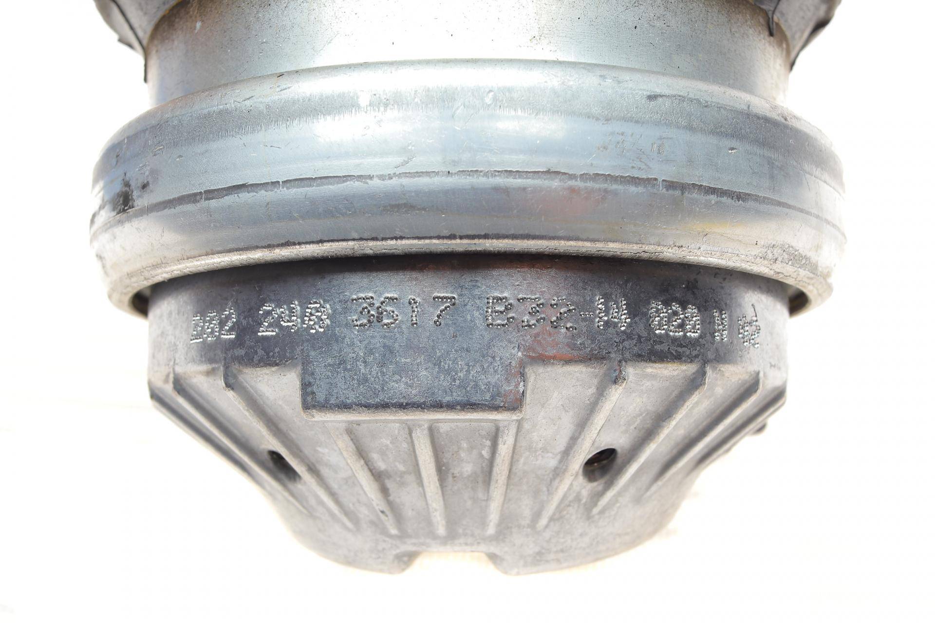 Подушка двигуна (передня) MB C-class (W202)/E-class (W210) 95-03