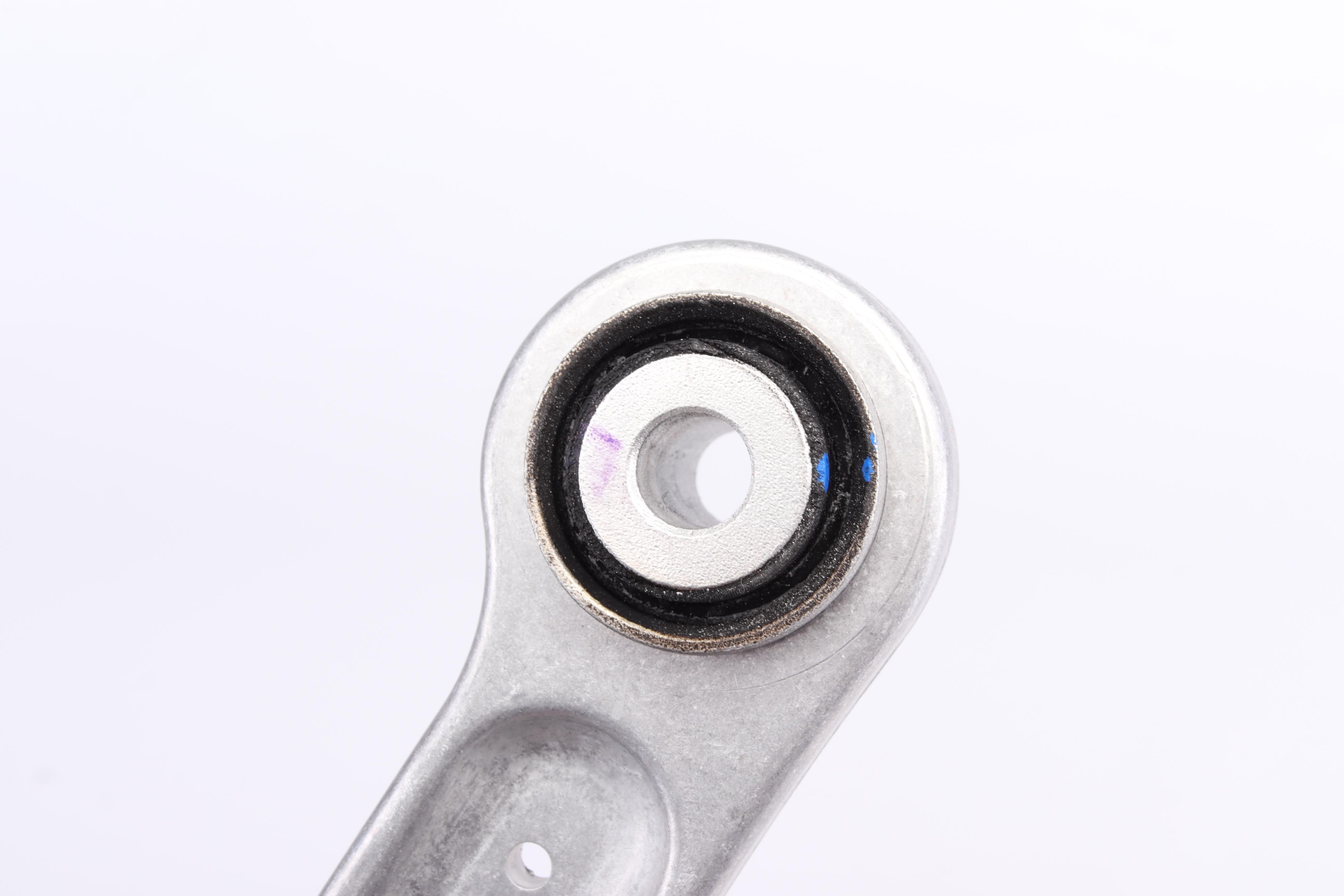 Важіль підвіски (задній/зверху/ззаду) (L) MB C-class (W204/W205)/E-class (W212) 07-