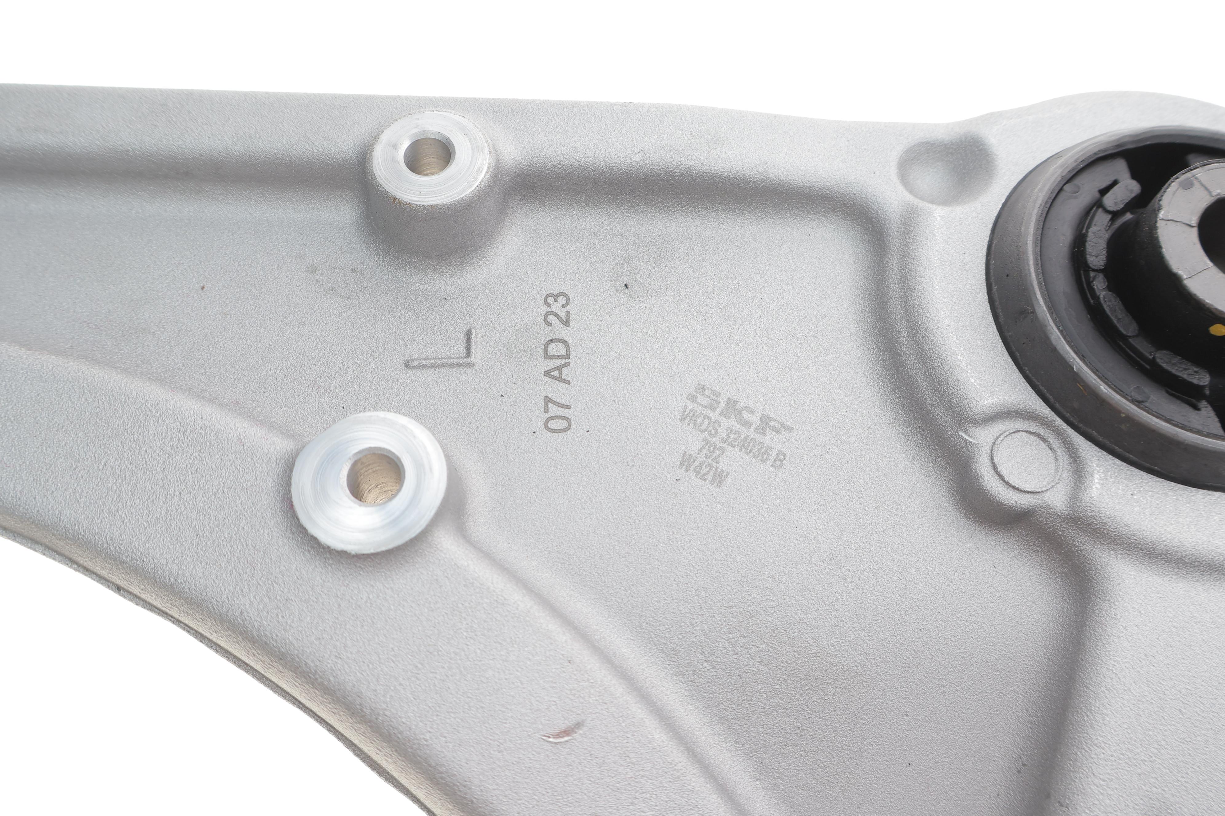 Важіль підвіски (передній) (L) Ford Mondeo V 1.0-2.0 TDCi 14-