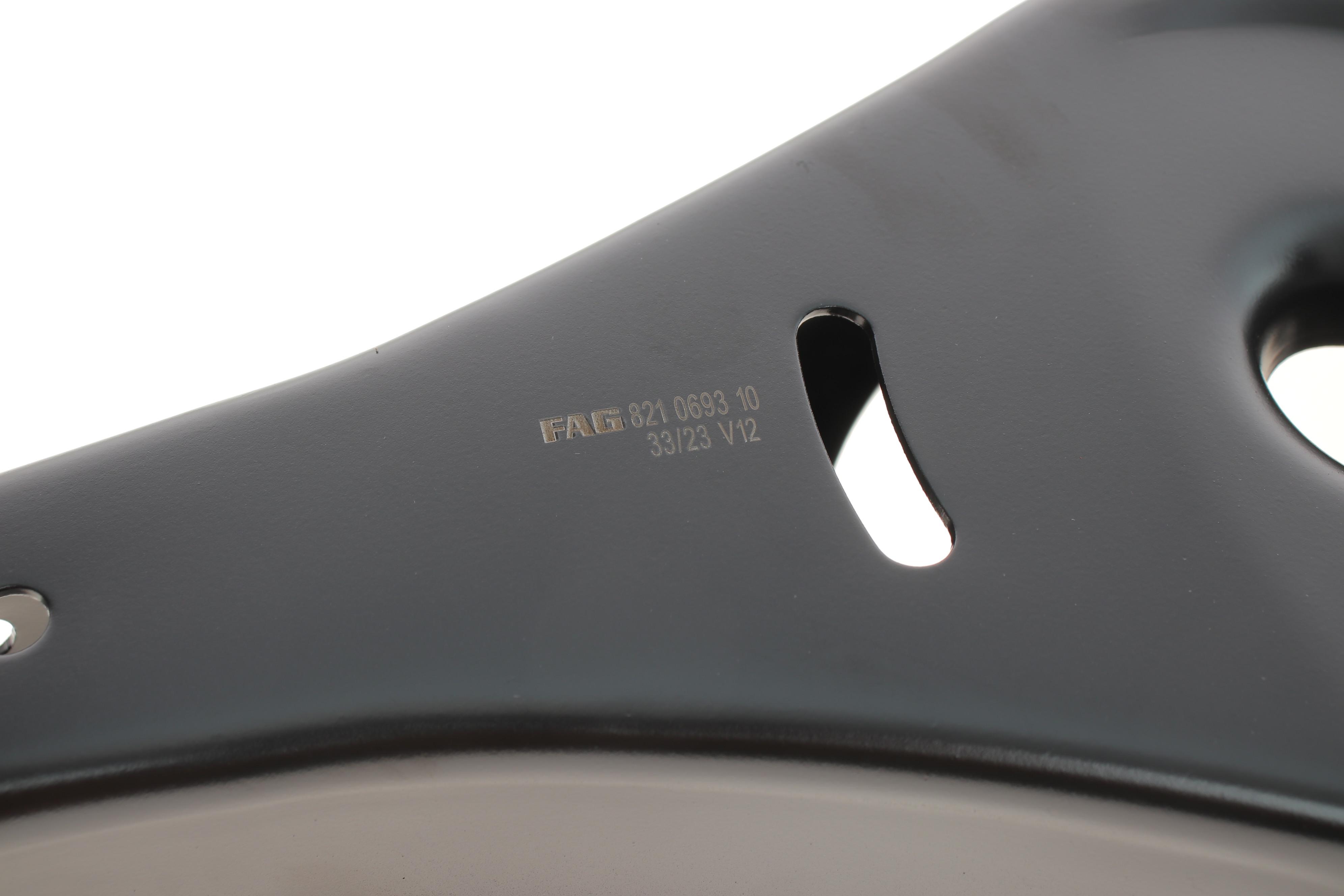 Важіль підвіски (задній/знизу) VW Passat/Golf V/VI 03-, Л=П