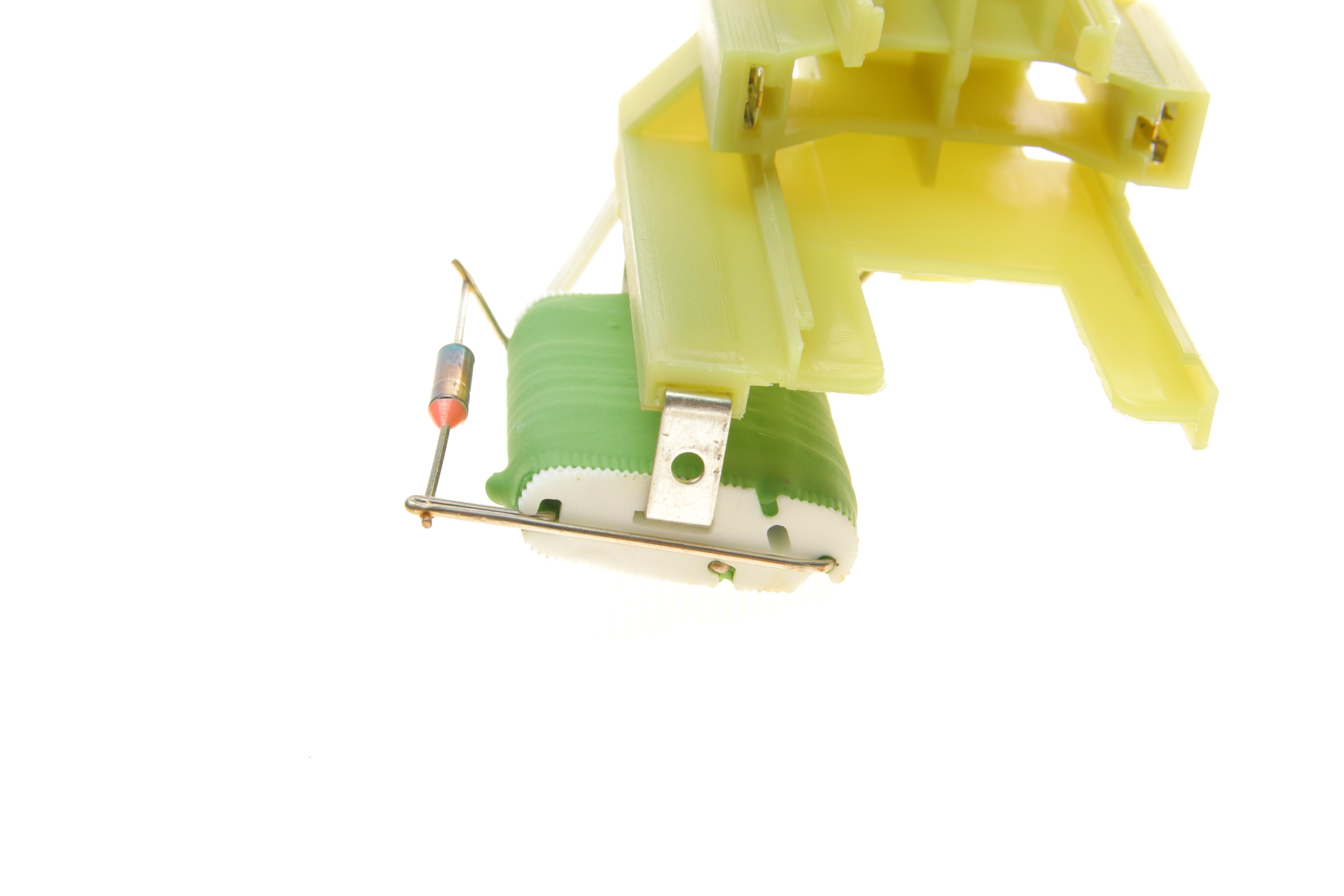 Резистор вентилятора пічки Opel Vectra A 88-95