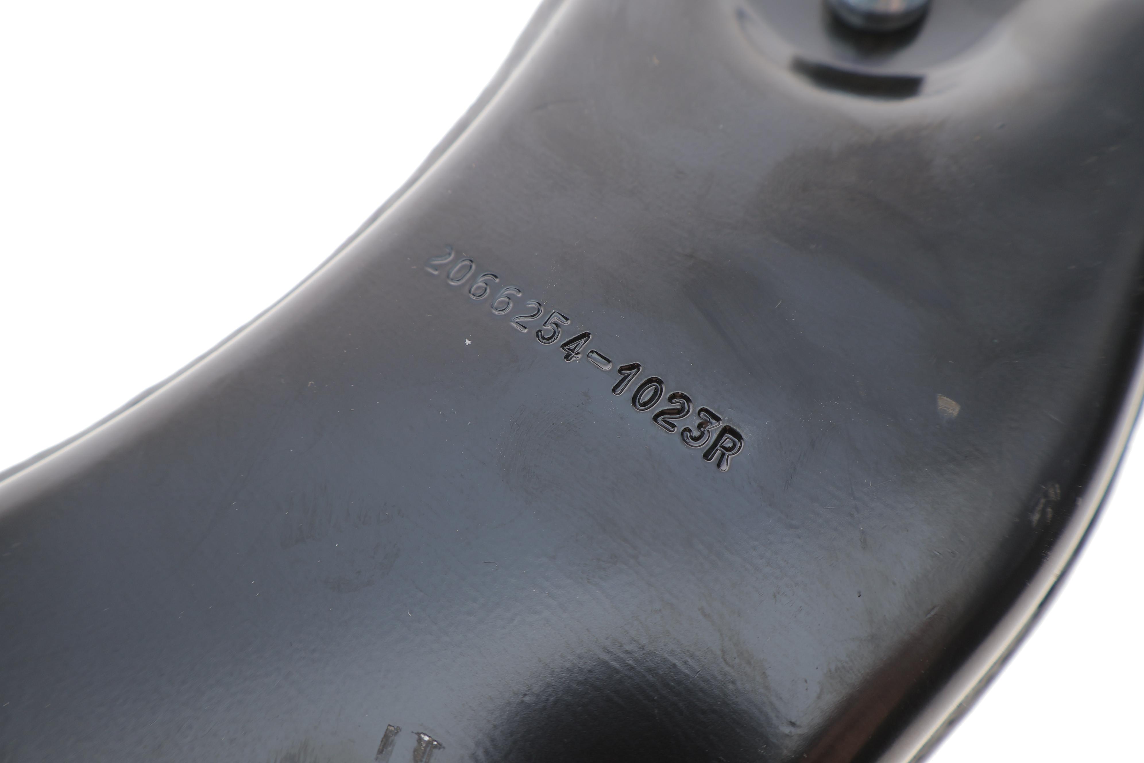 Важіль підвіски (передній/знизу) (R) Ford C-Max 07-10/Focus/Volvo C30/C70/S40/V50 04-12 (с шаровой)