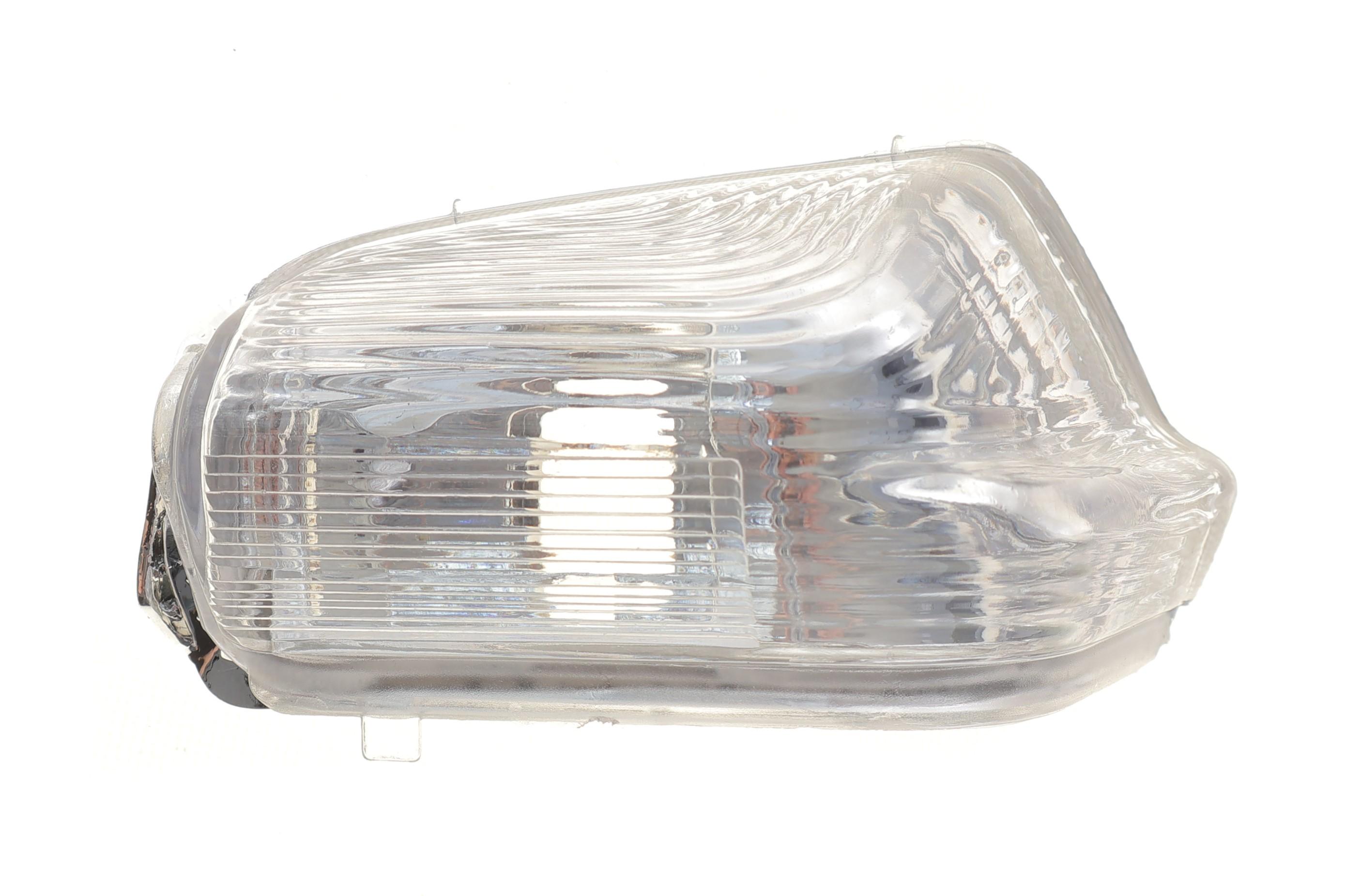 Повторитель поворота на зеркало MB Sprinter/VW Crafter 06- (R) (незначительное повреждение)