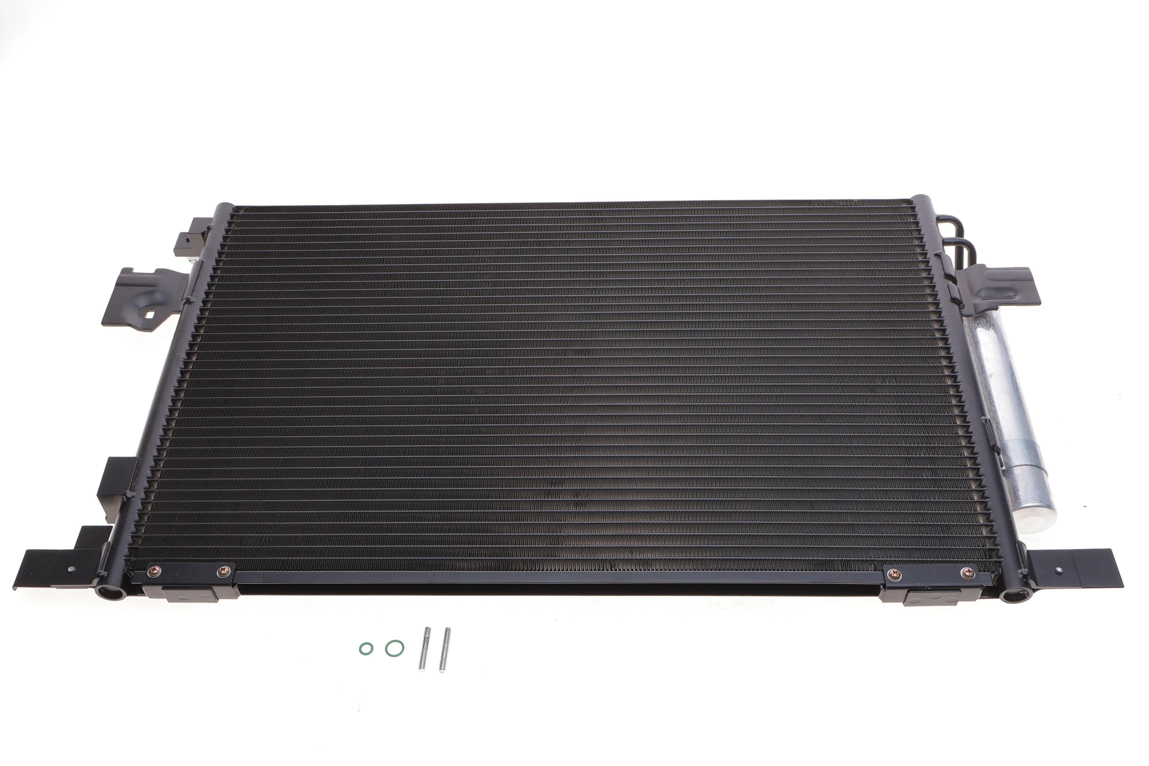 Радіатор кондиціонера Mitsubishi Lancer/Outlander II 06-